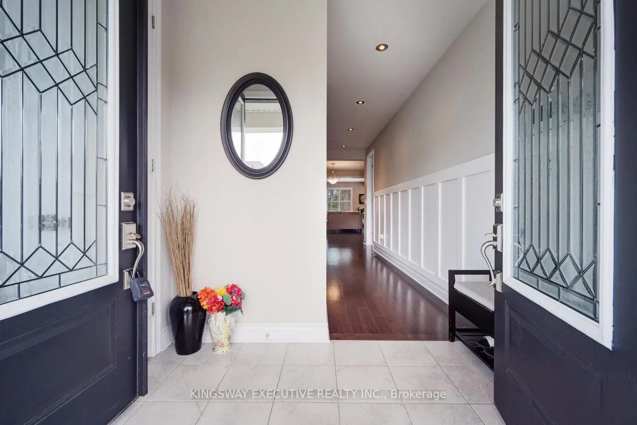 33 ASH HILL Avenue
