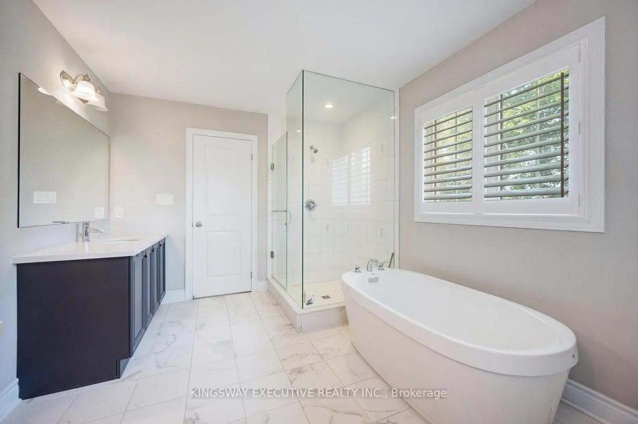 33 ASH HILL Avenue
