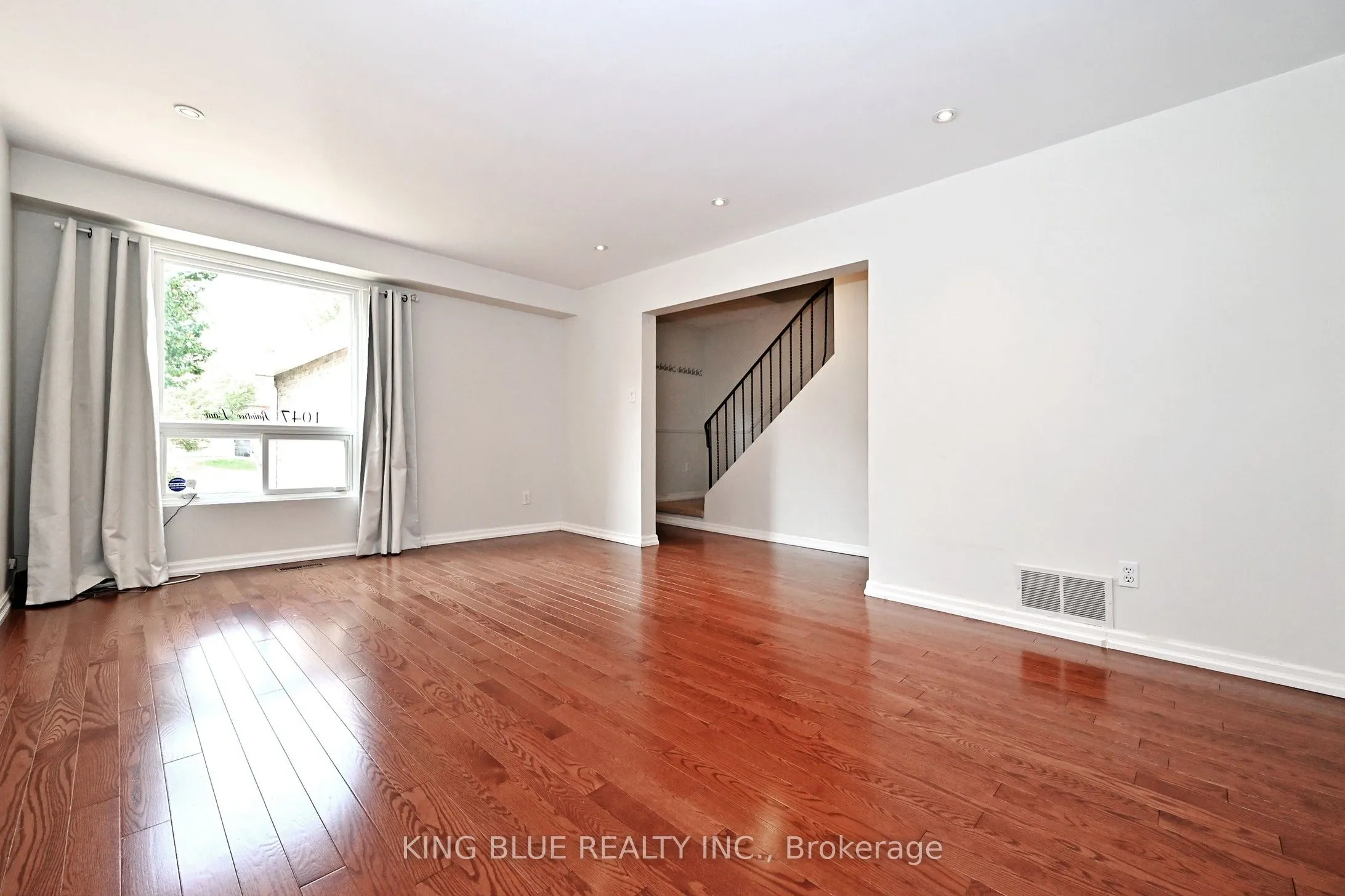 1047 Raintree Lane