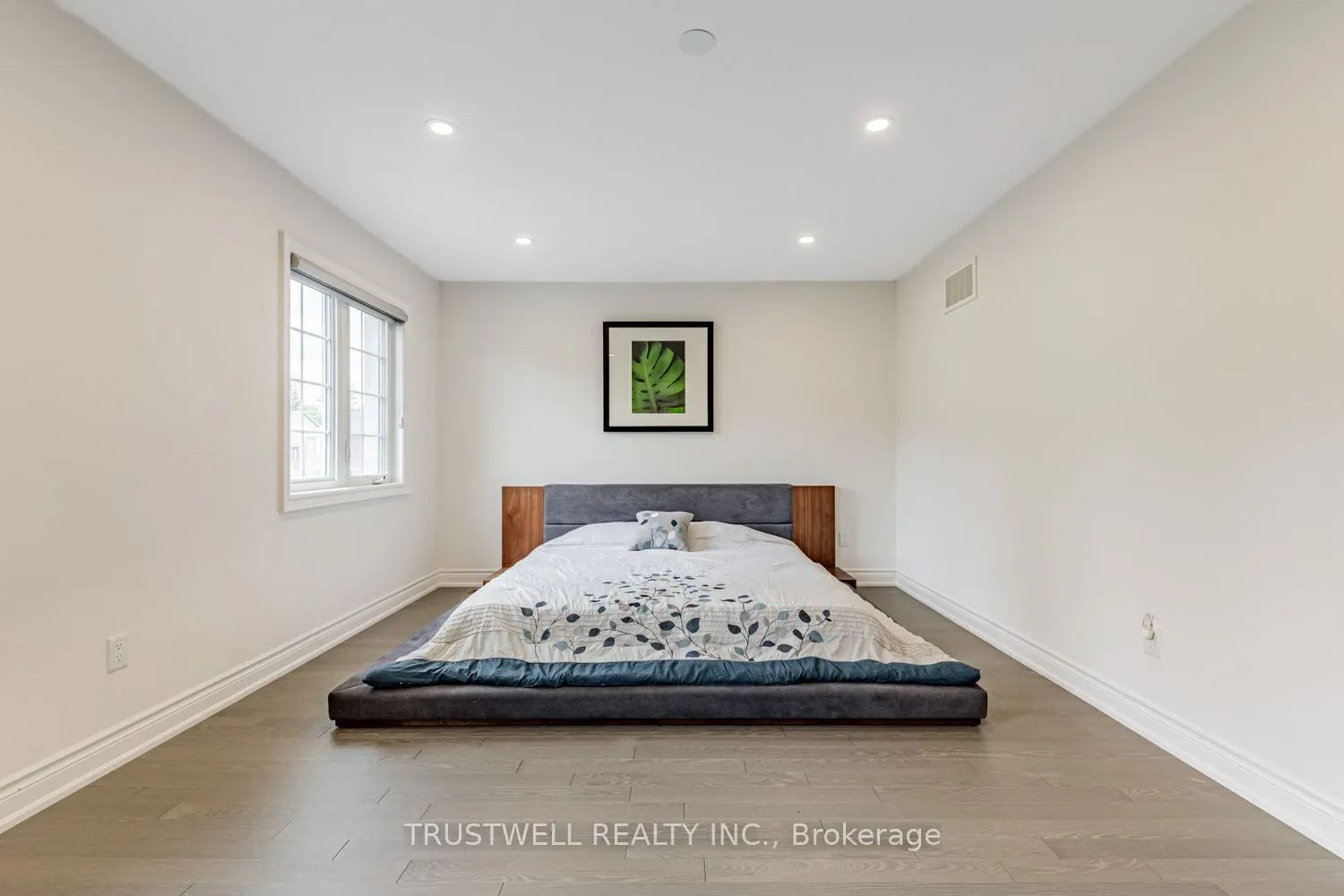 12 Vineyard Drive