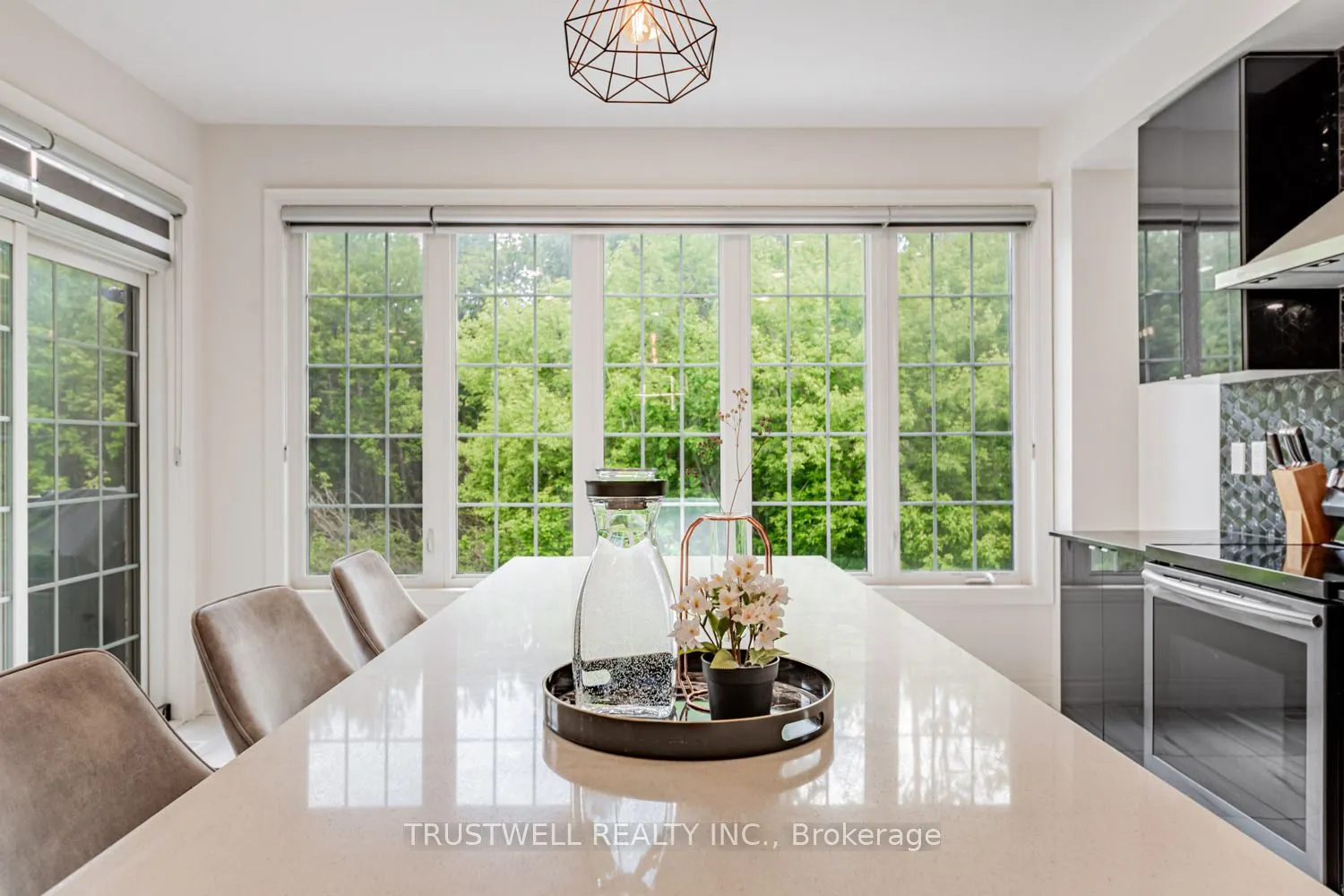 12 Vineyard Drive