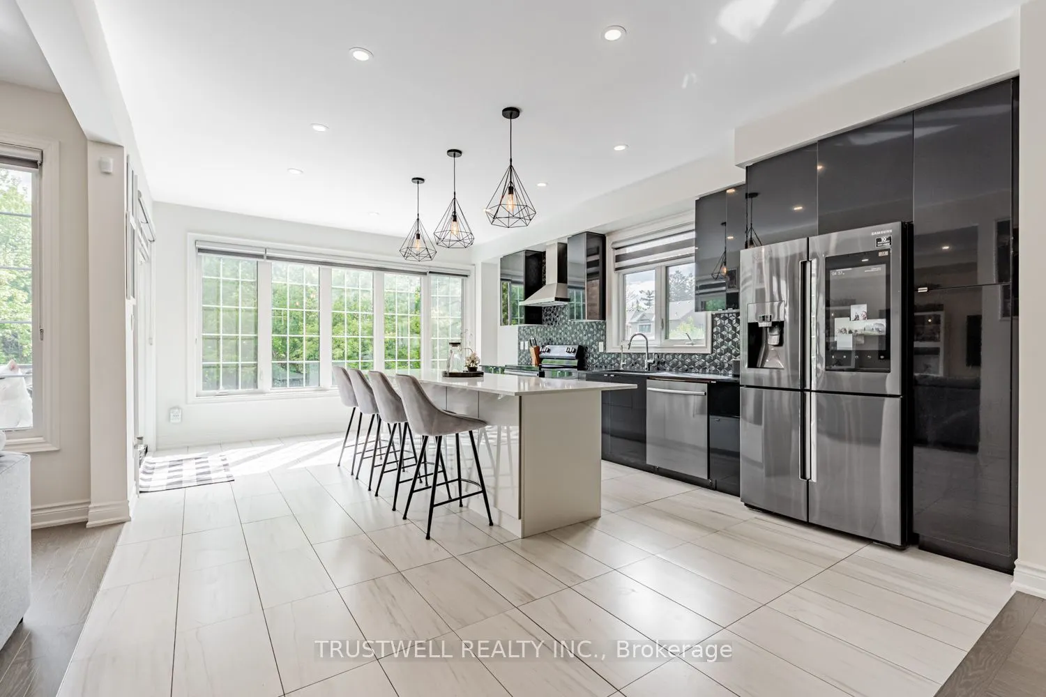 12 Vineyard Drive