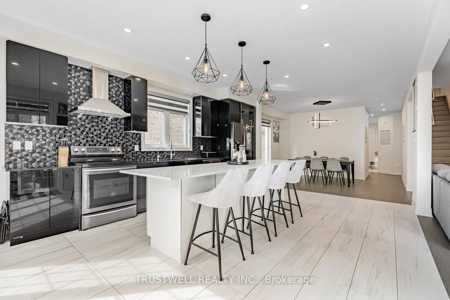 12 Vineyard Drive