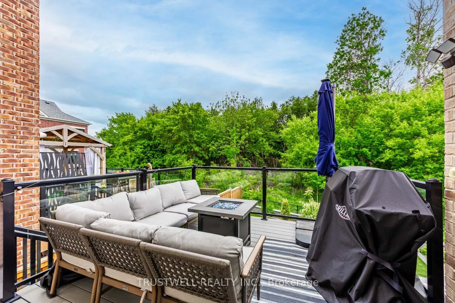 12 Vineyard Drive