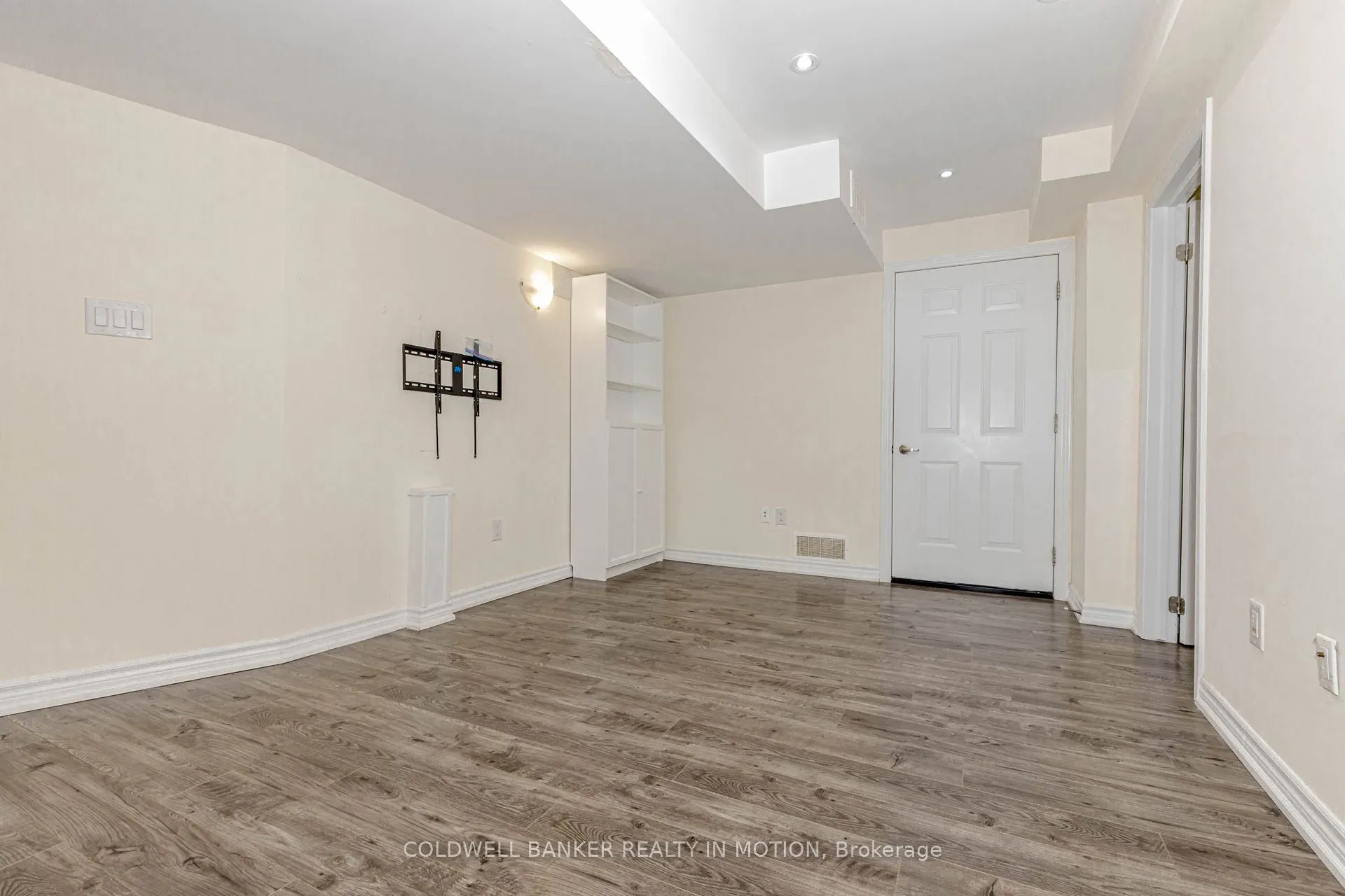 23 Dusk Drive, #Basement