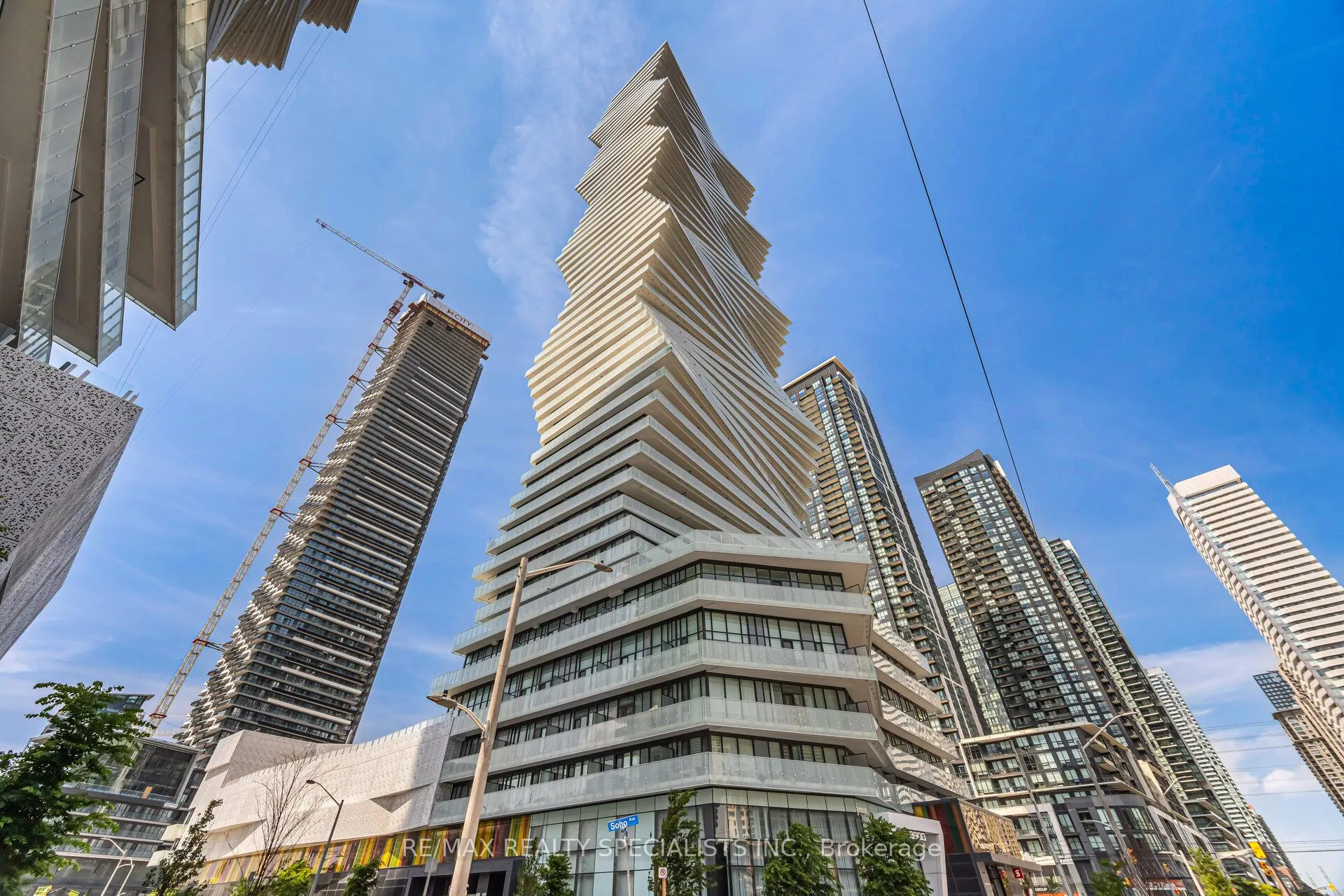 3900 Confederation Parkway, #701