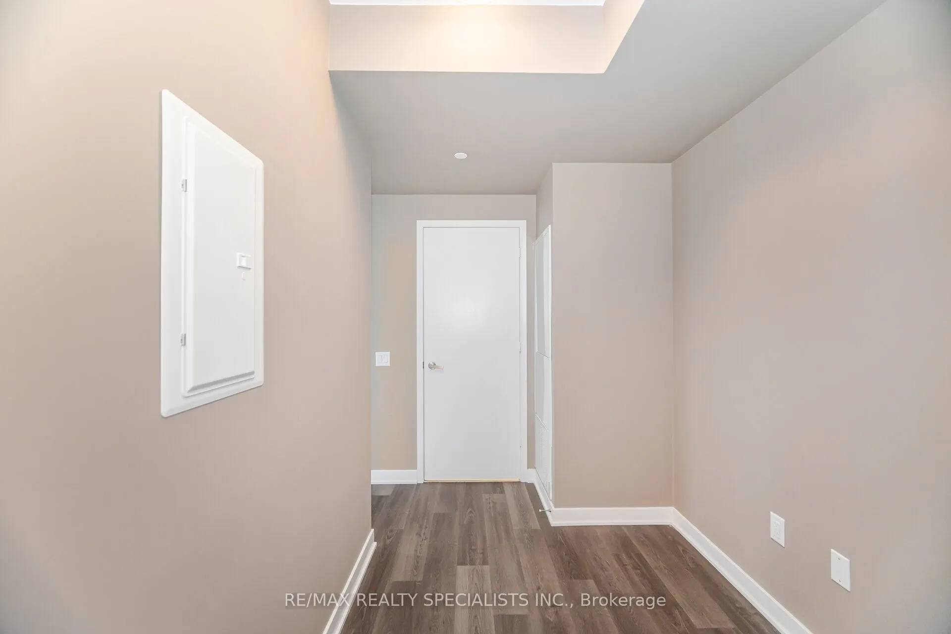 3900 Confederation Parkway, #701