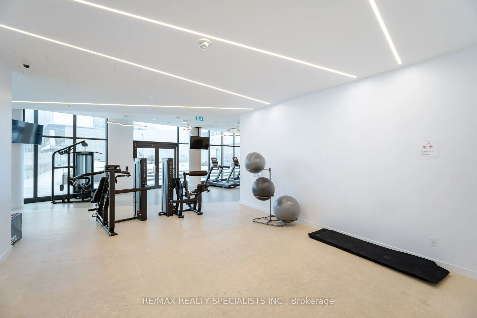 3900 Confederation Parkway, #701