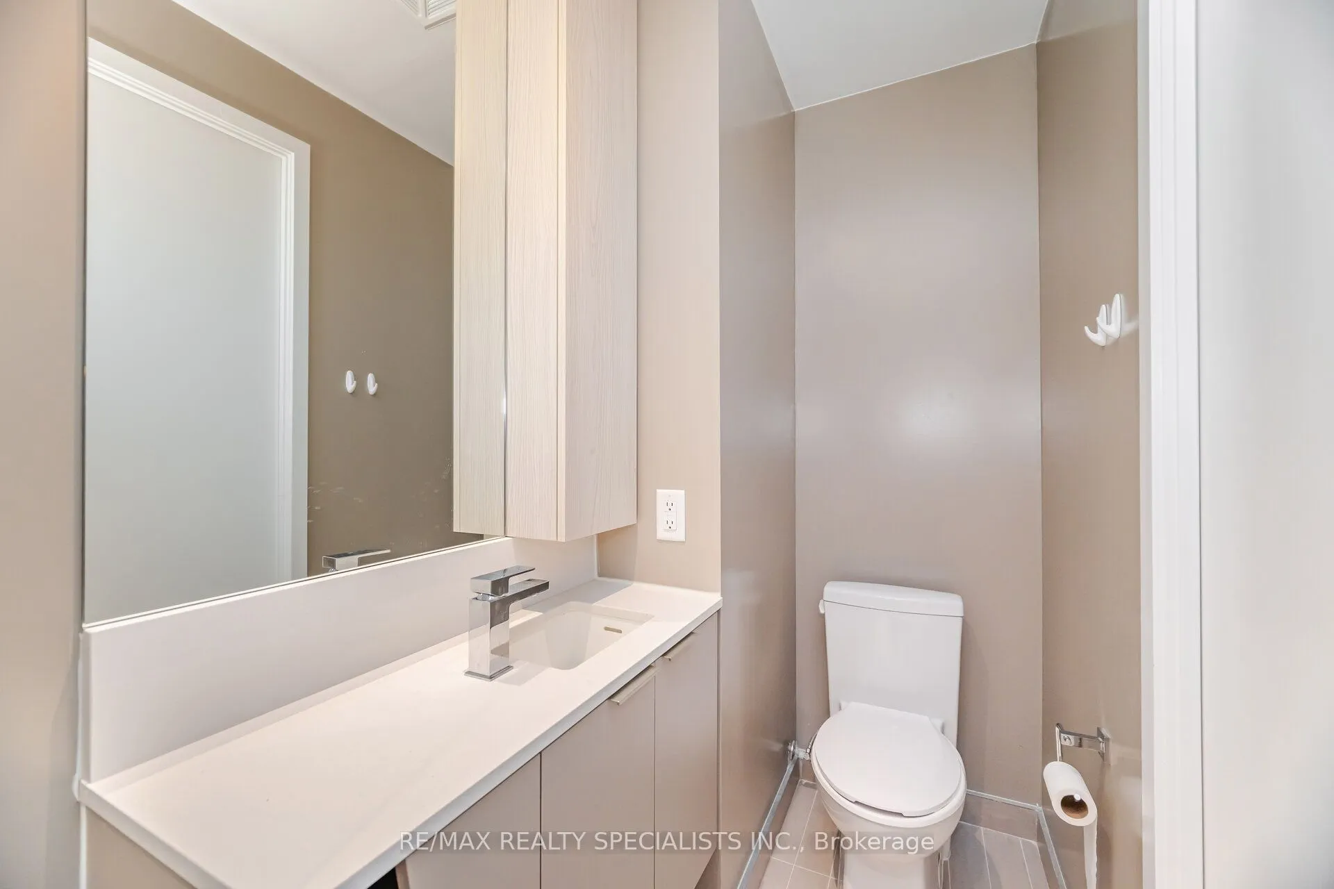 3900 Confederation Parkway, #701