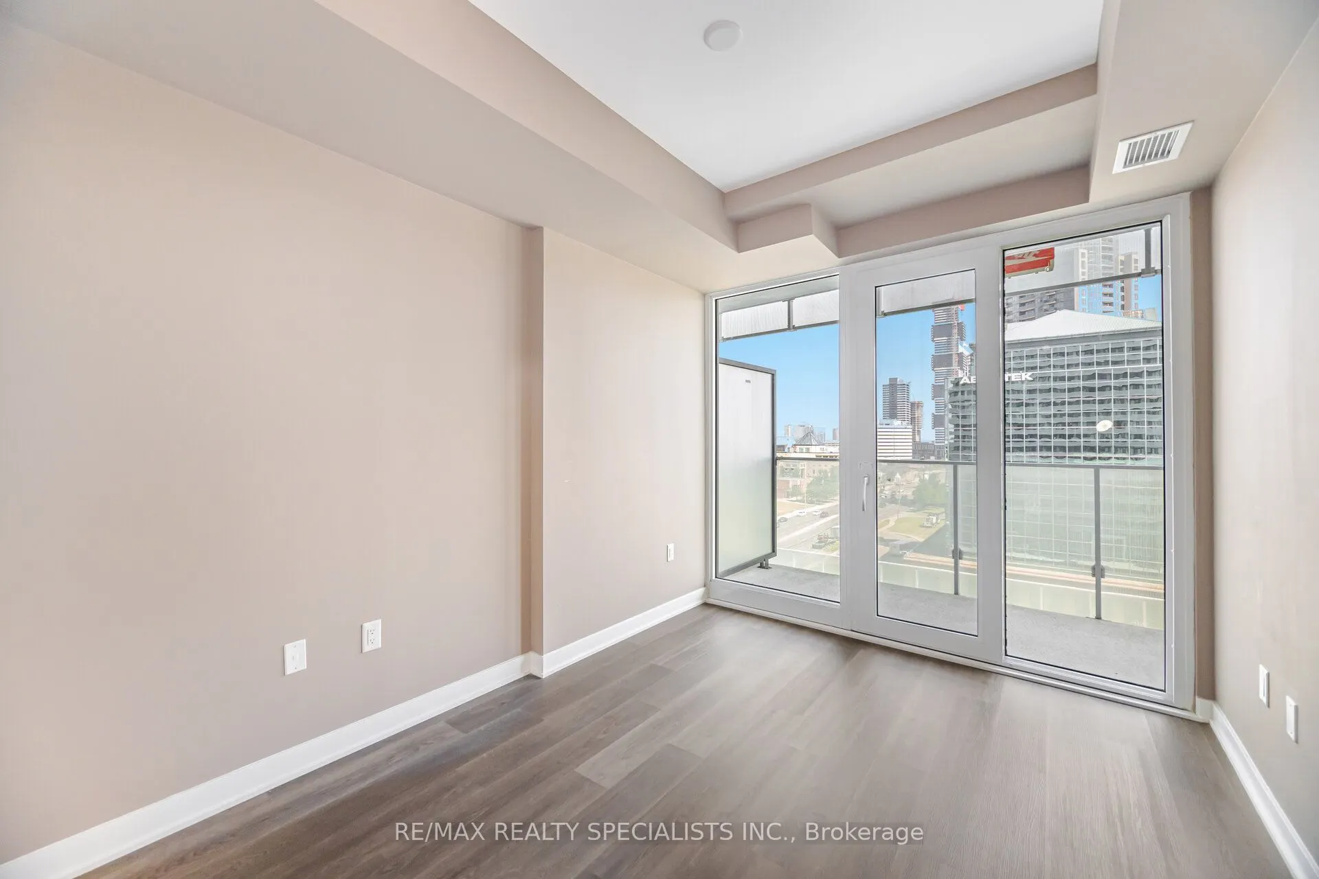 3900 Confederation Parkway, #701