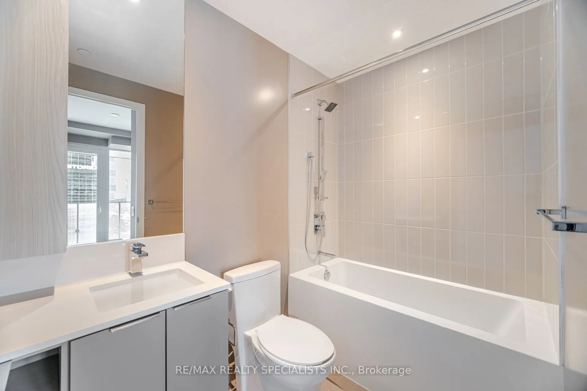 3900 Confederation Parkway, #701