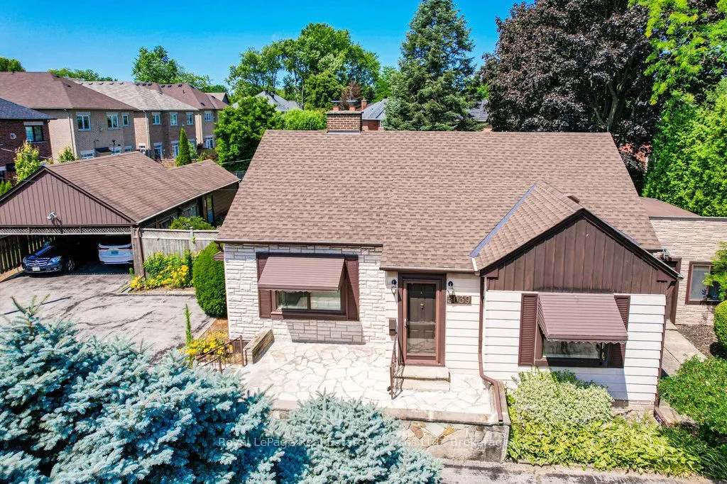3039 Lakeshore Road W