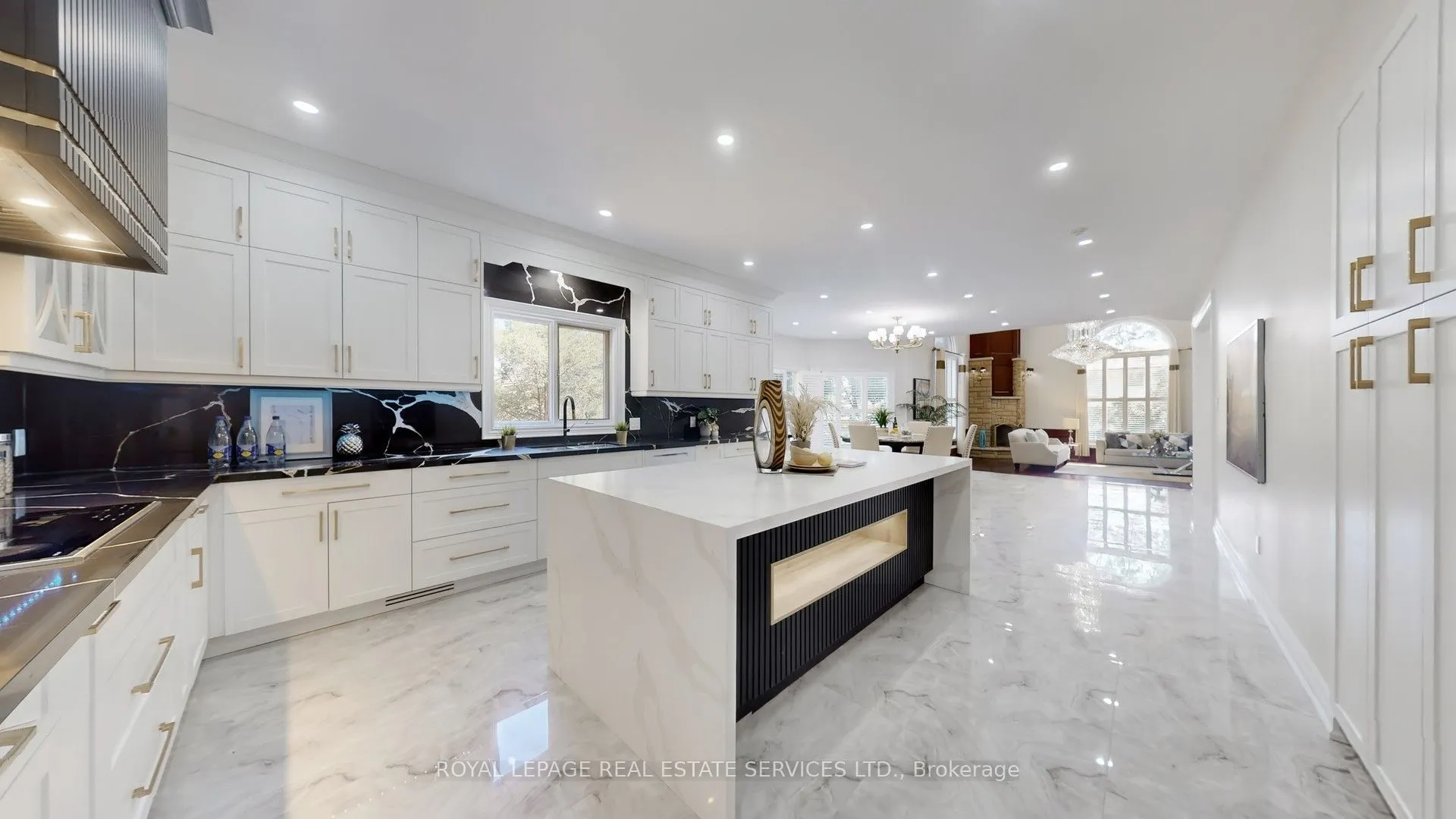 2416 Mississauga Road