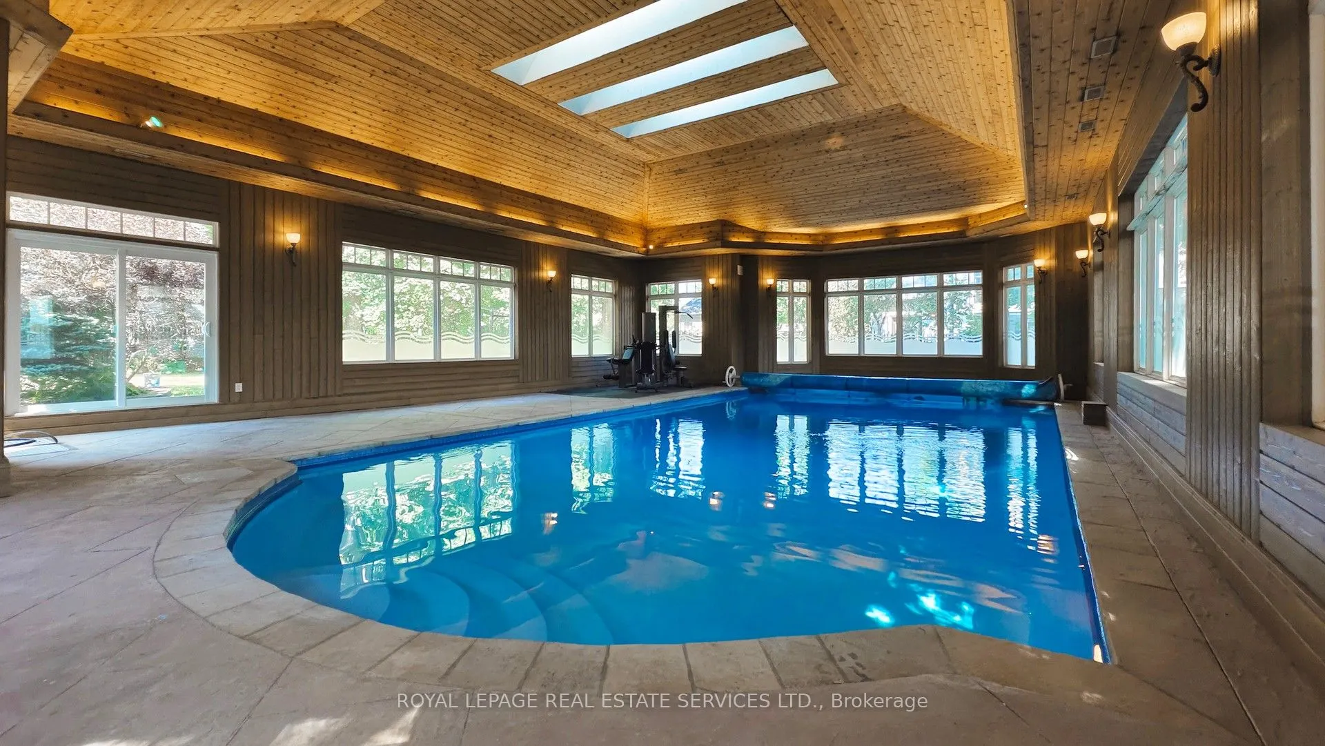 2416 Mississauga Road
