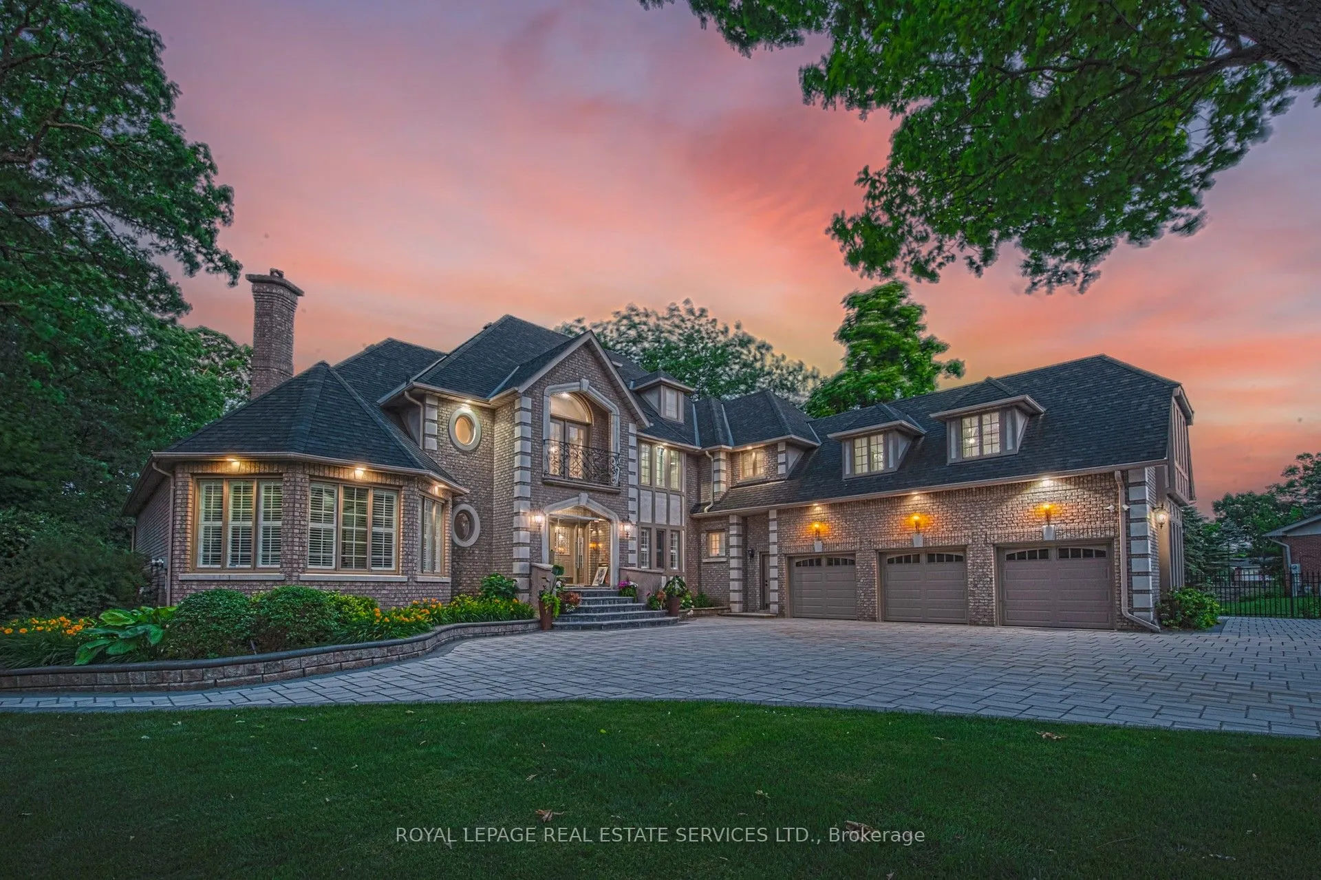2416 Mississauga Road