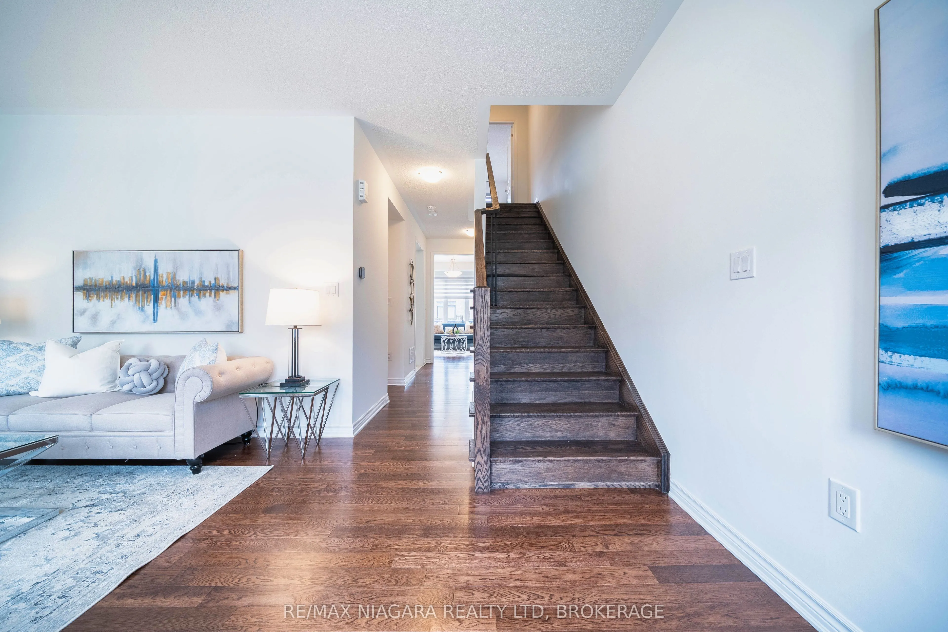 1369 Kobzar Drive