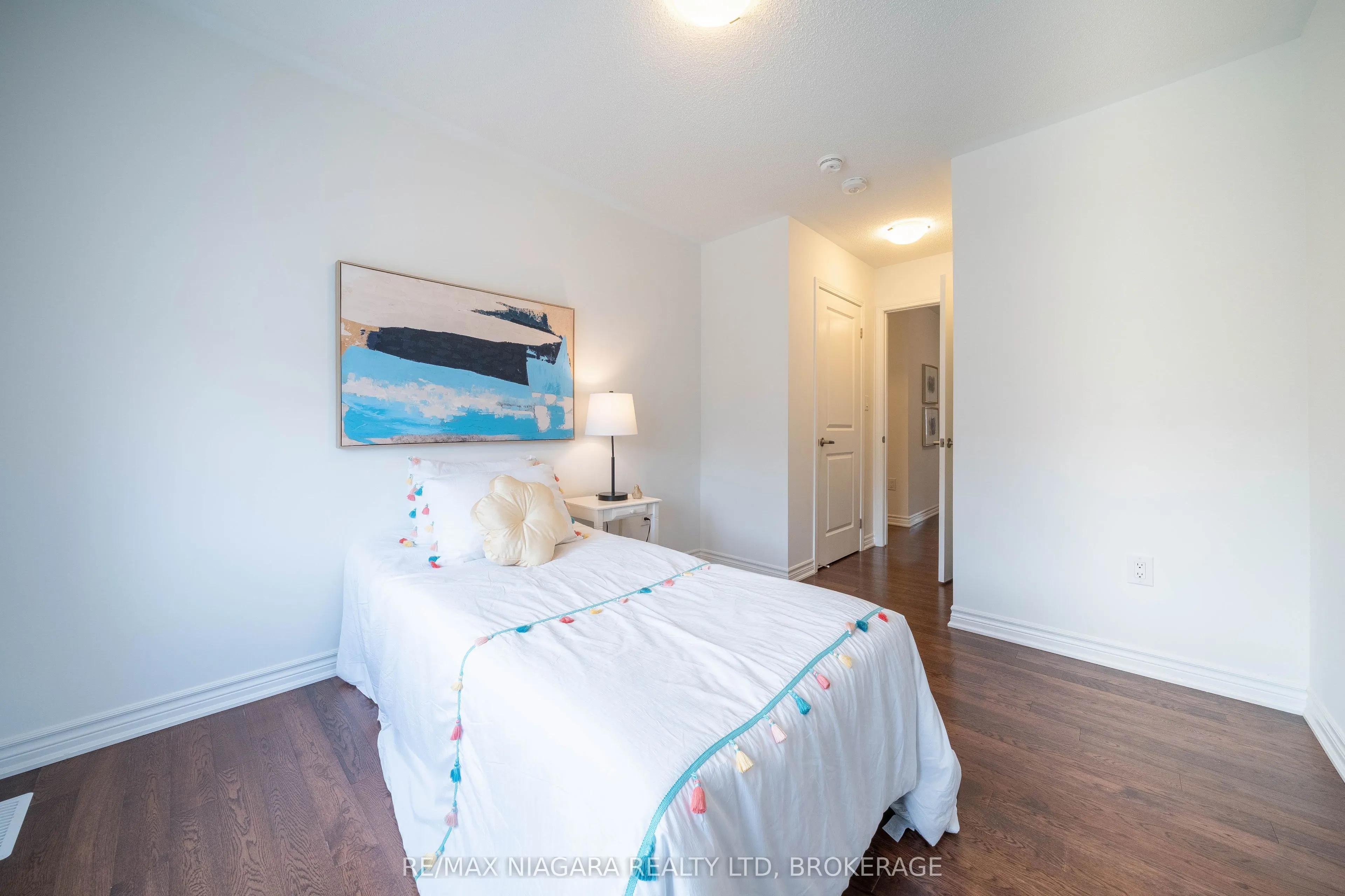 1369 Kobzar Drive