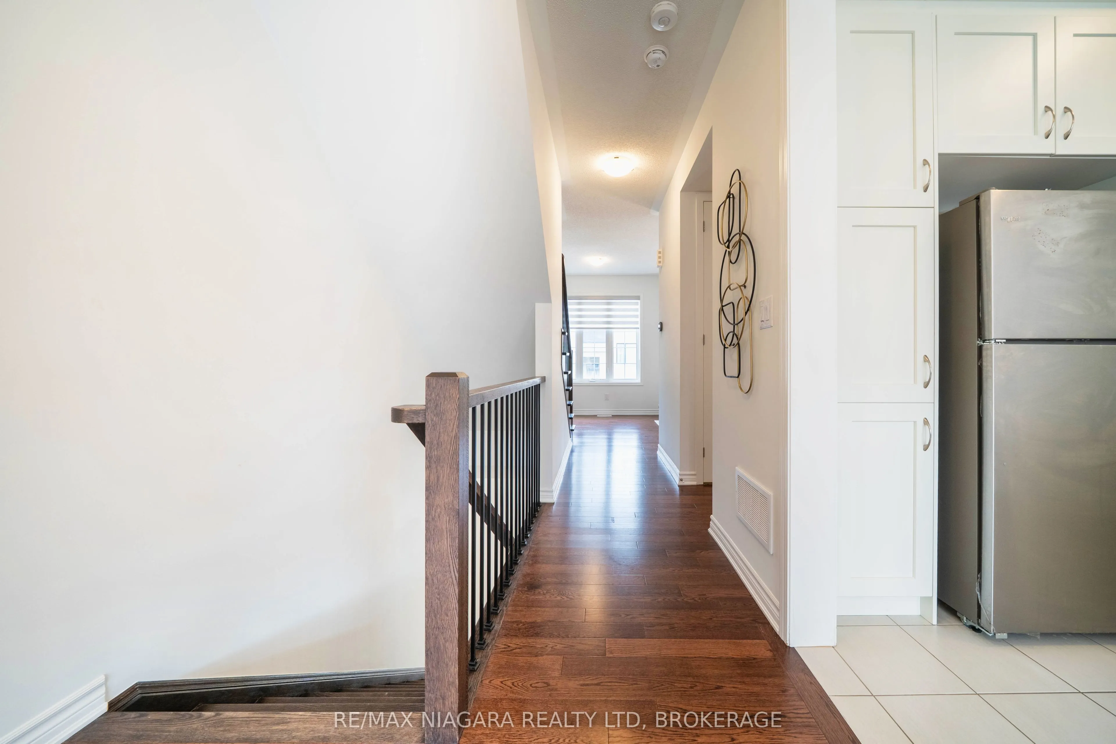 1369 Kobzar Drive