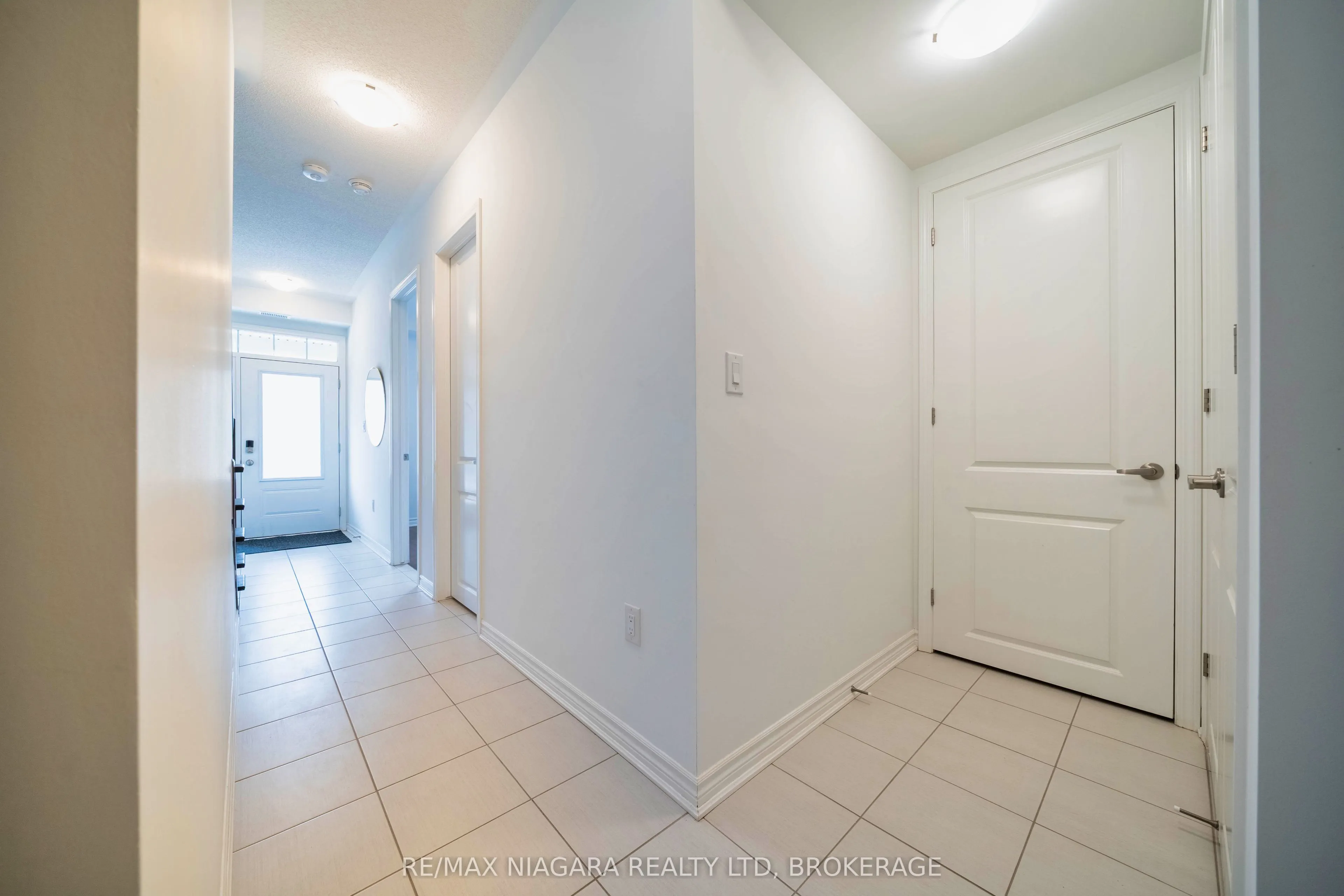 1369 Kobzar Drive