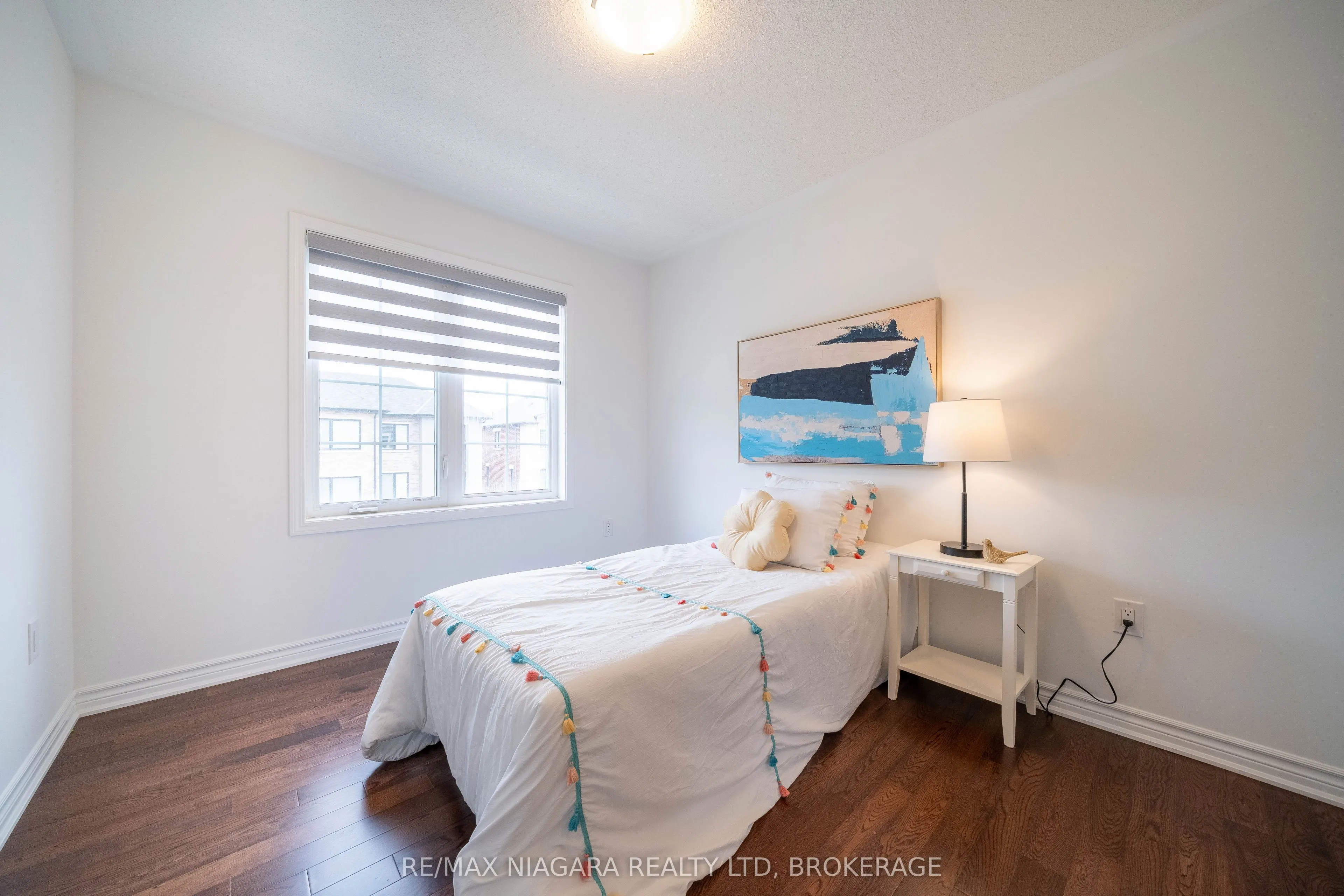 1369 Kobzar Drive
