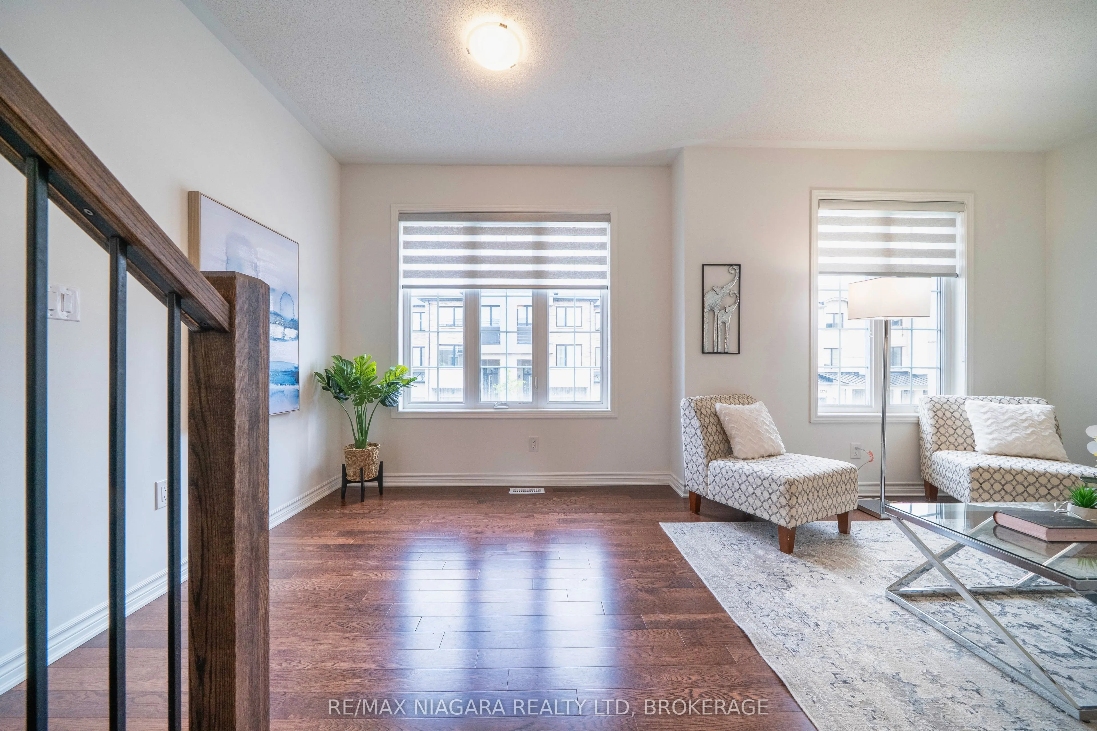 1369 Kobzar Drive