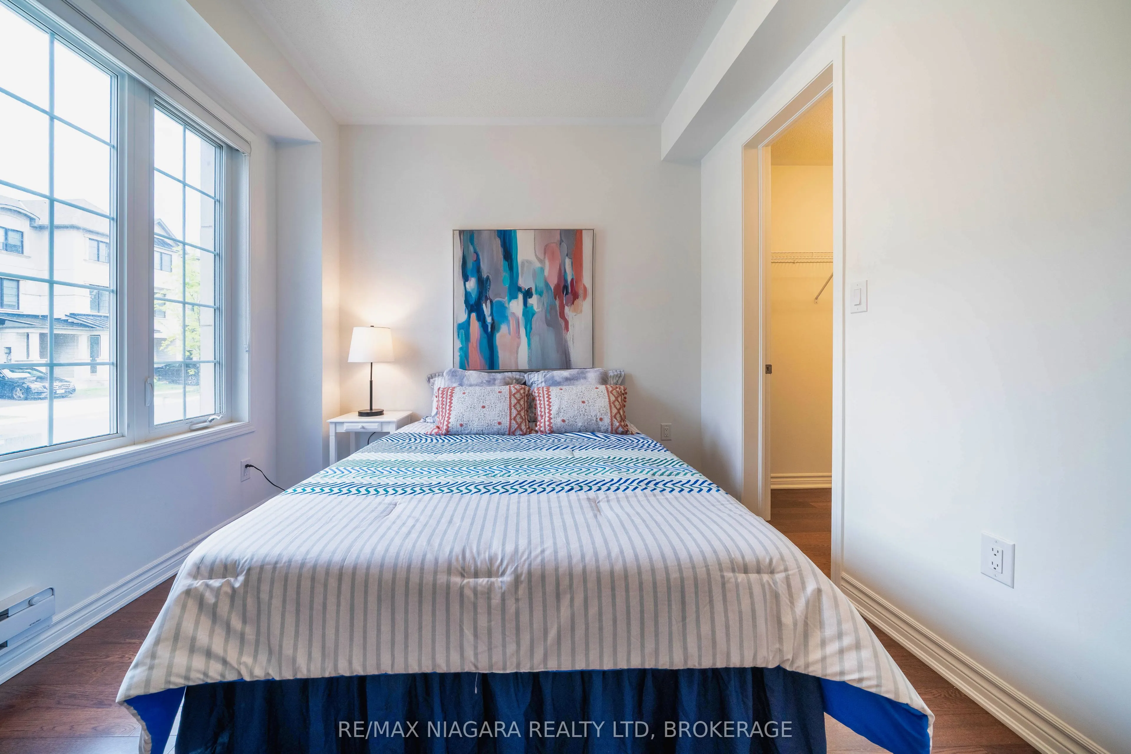 1369 Kobzar Drive