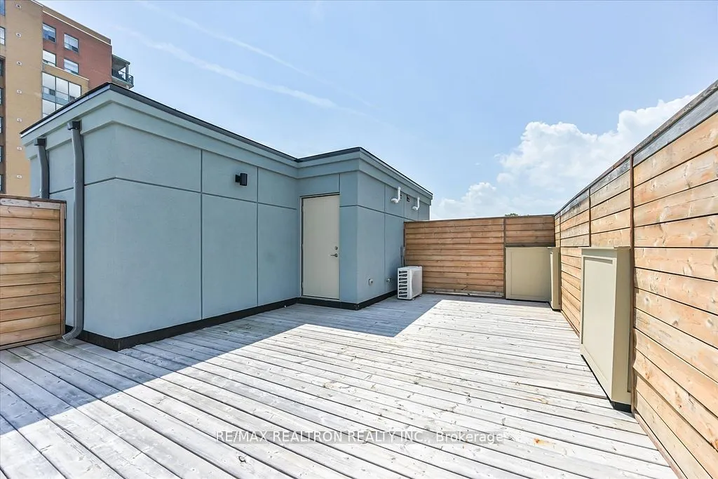 260 Twelfth Street, #5