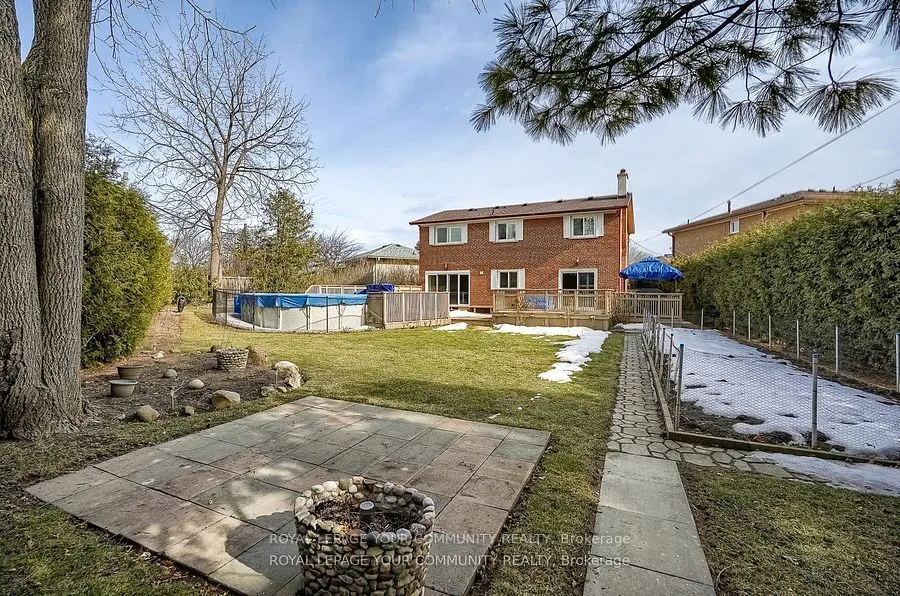 18 Terryellen Crescent