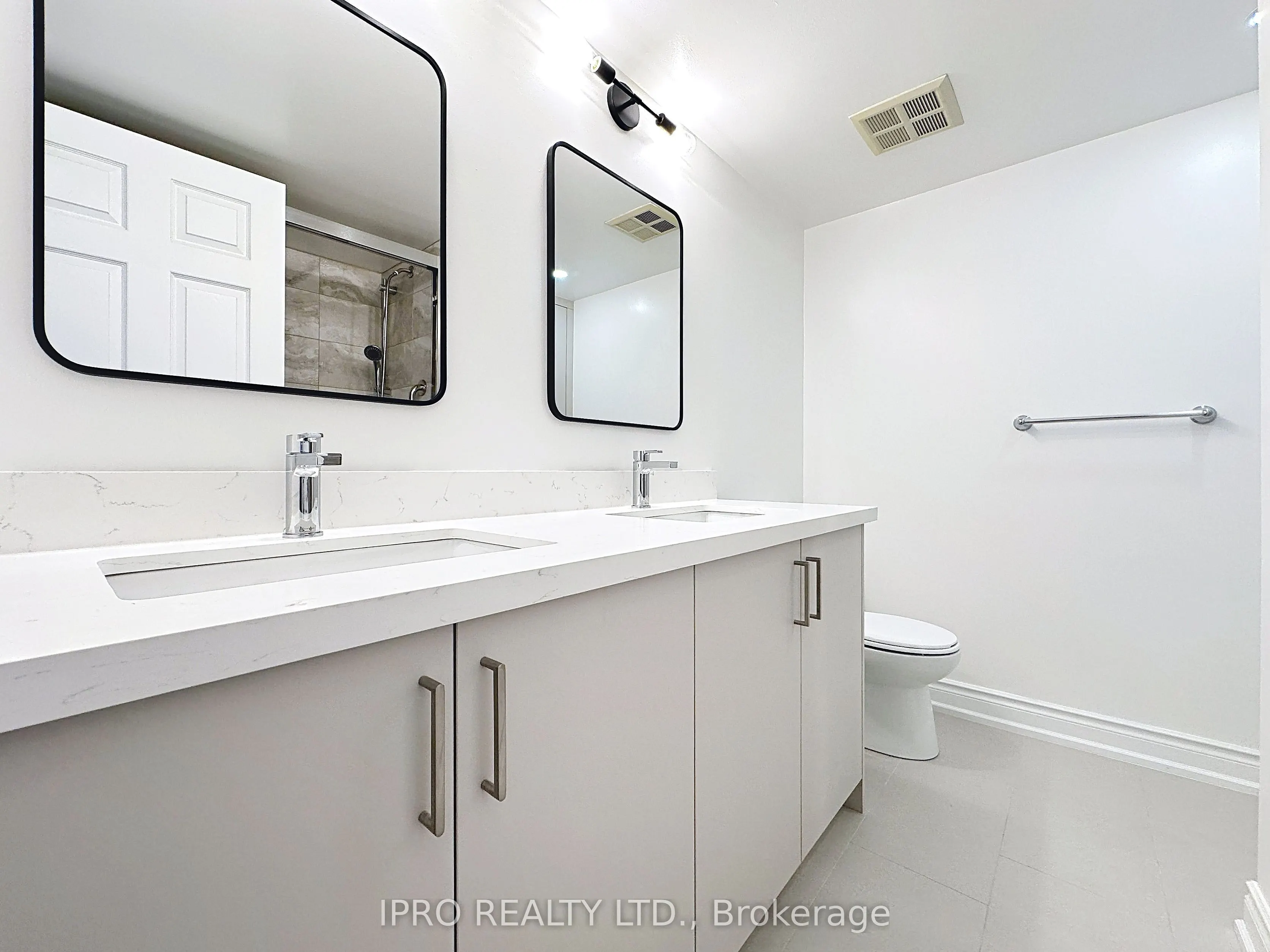 2177 Burnhamthorpe Road W, ##909