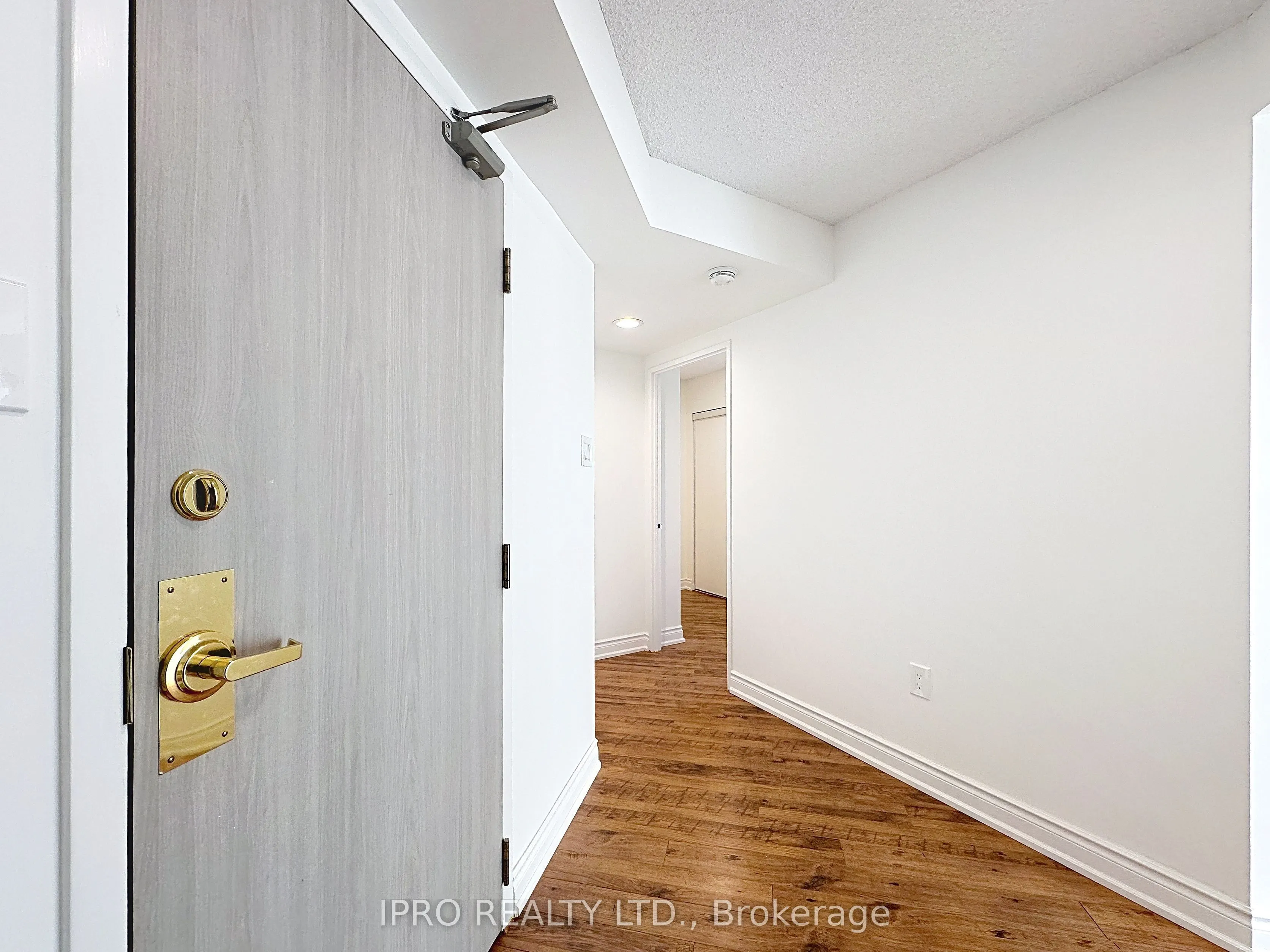 2177 Burnhamthorpe Road W, ##909