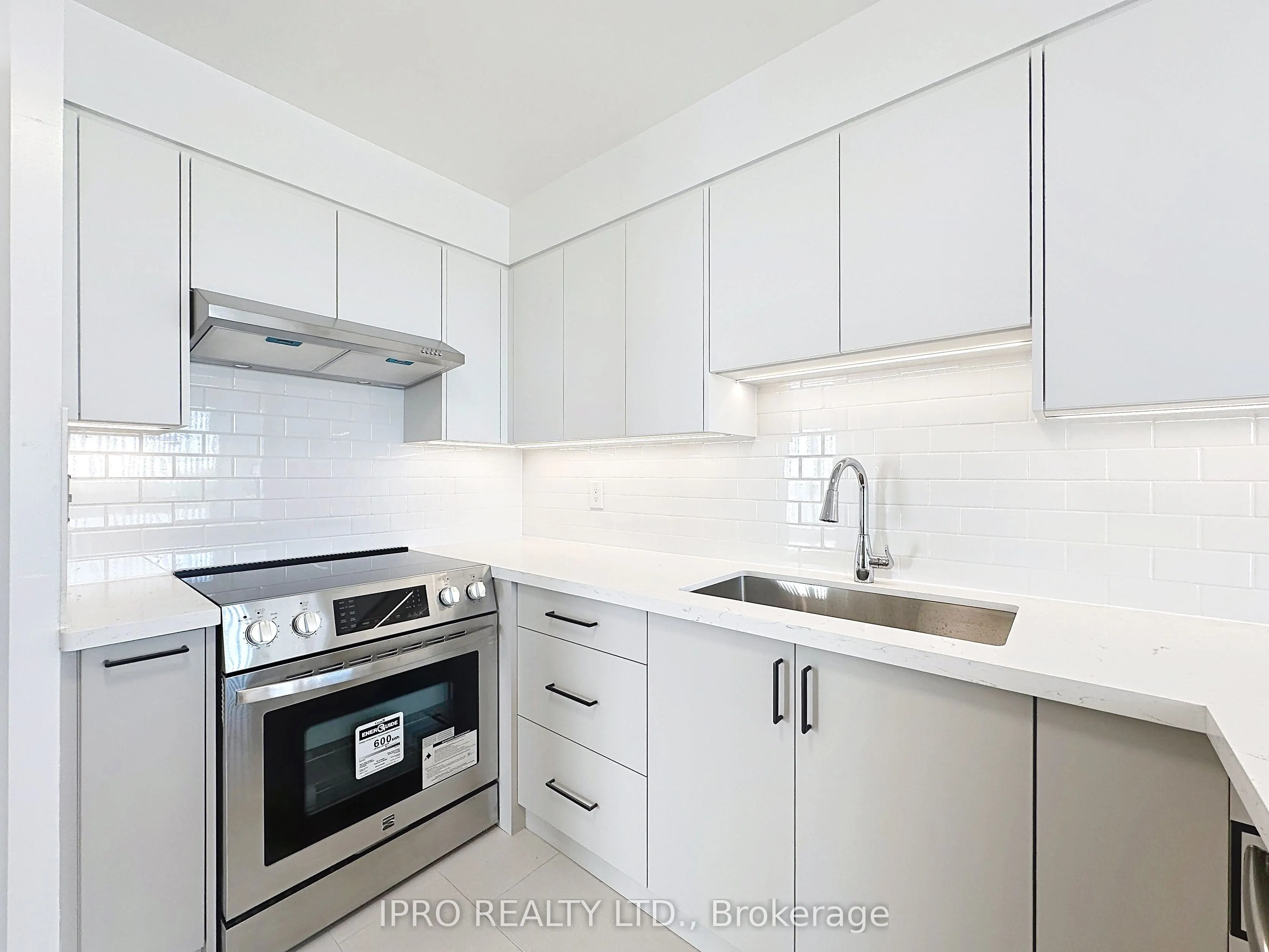 2177 Burnhamthorpe Road W, ##909