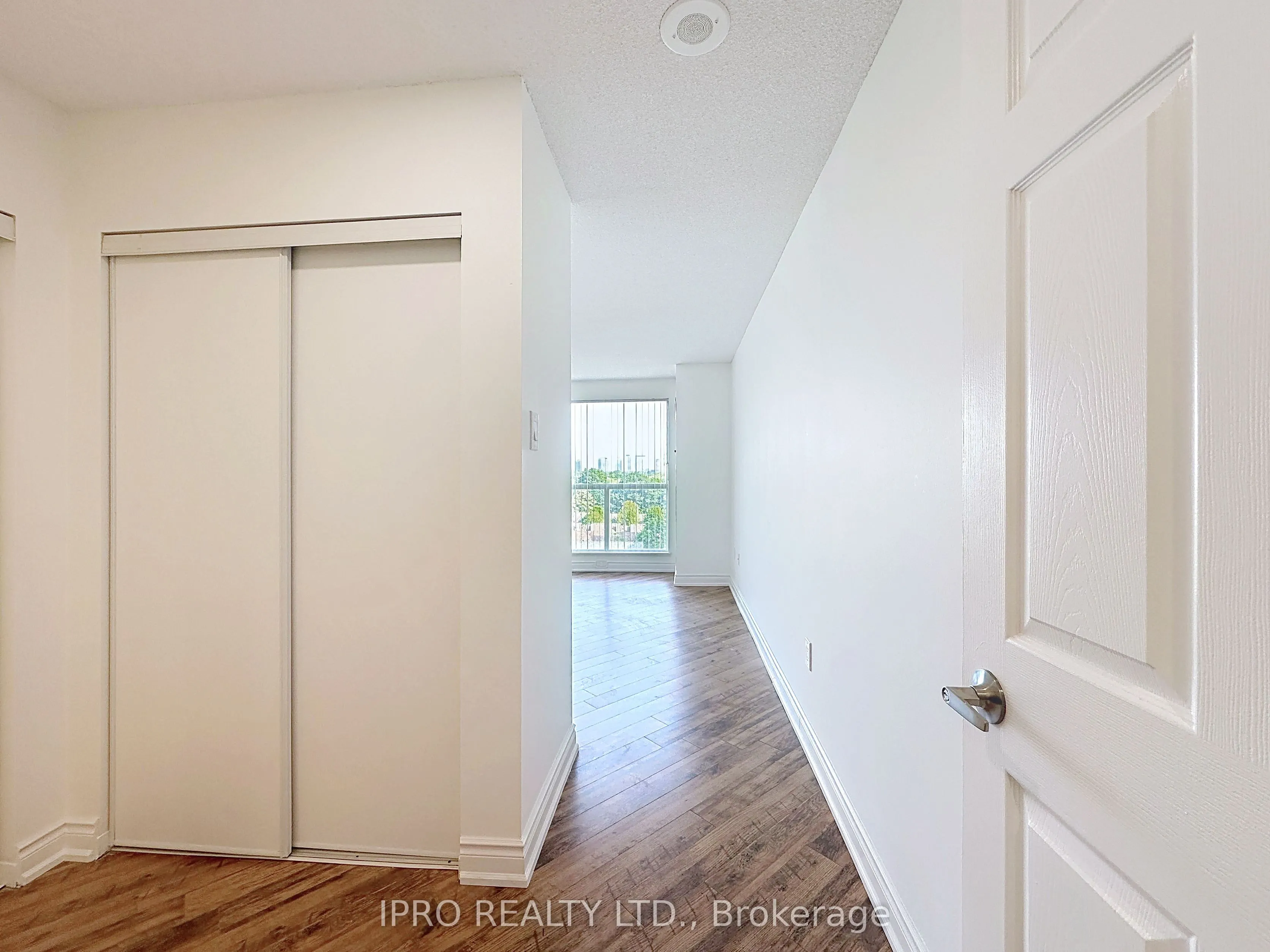 2177 Burnhamthorpe Road W, ##909