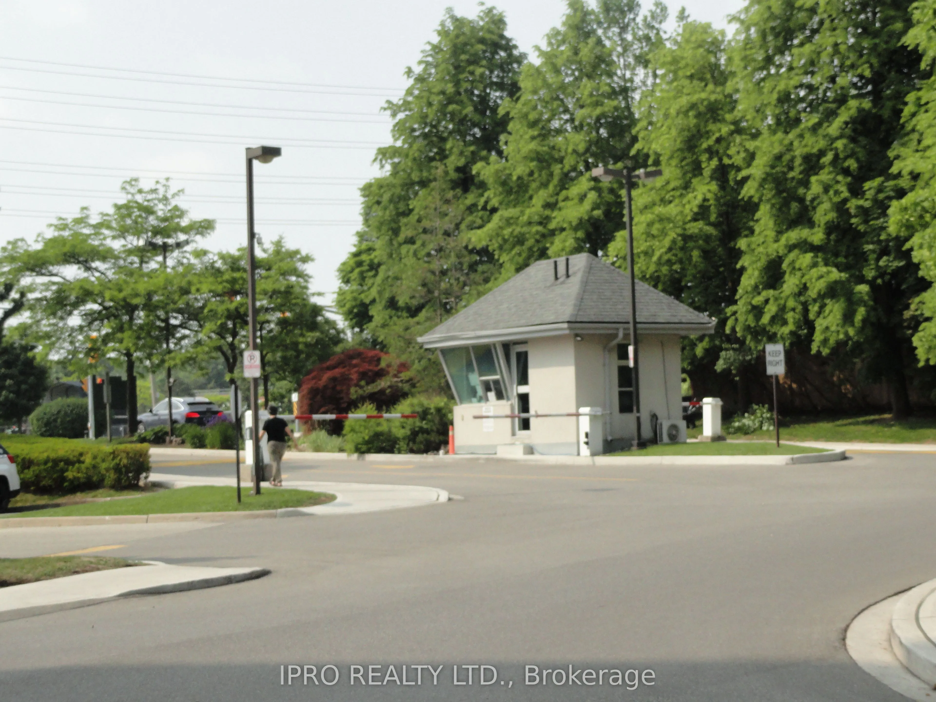 2177 Burnhamthorpe Road W, ##909