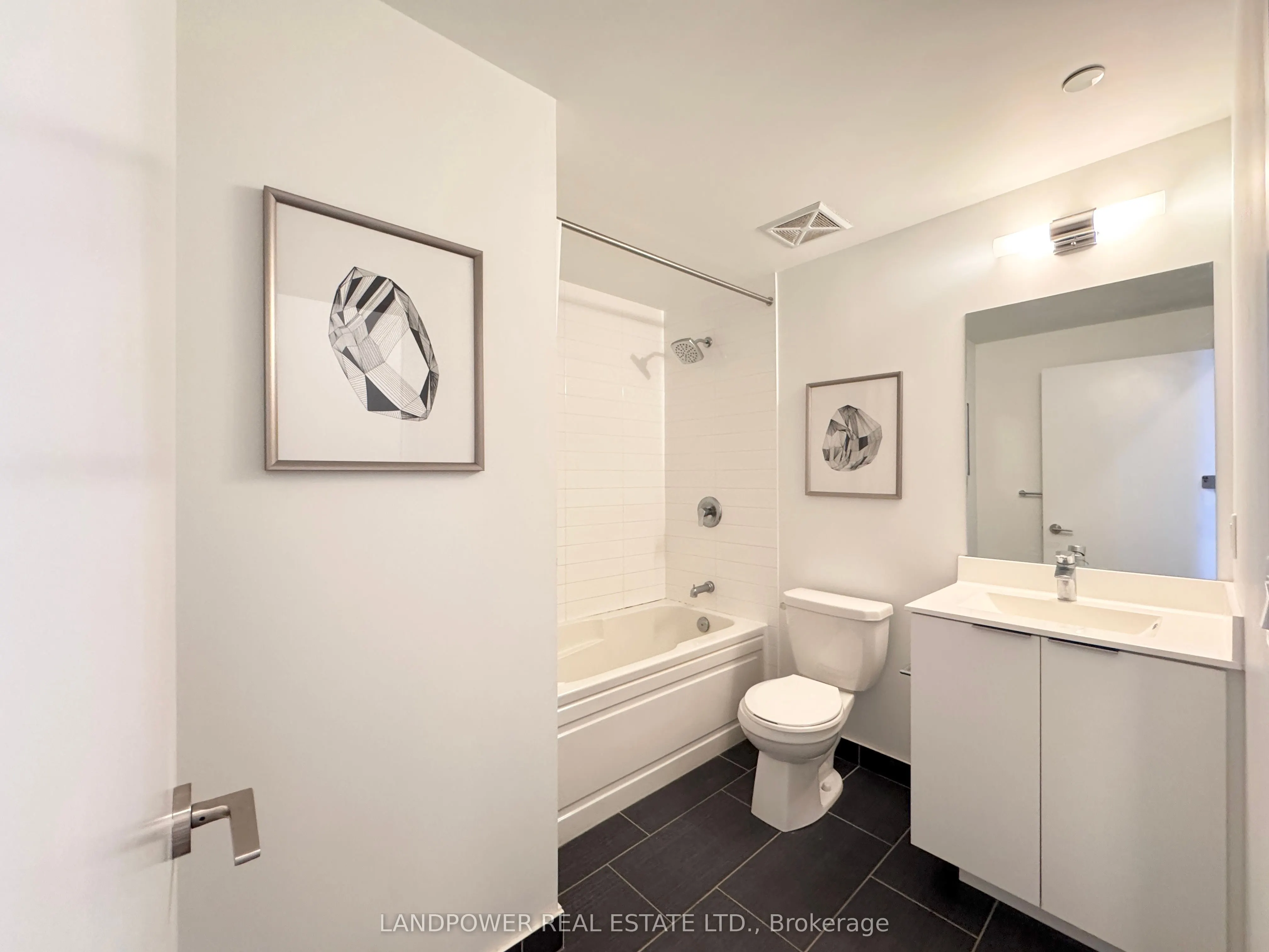 20 Shore Breeze Drive, #2808