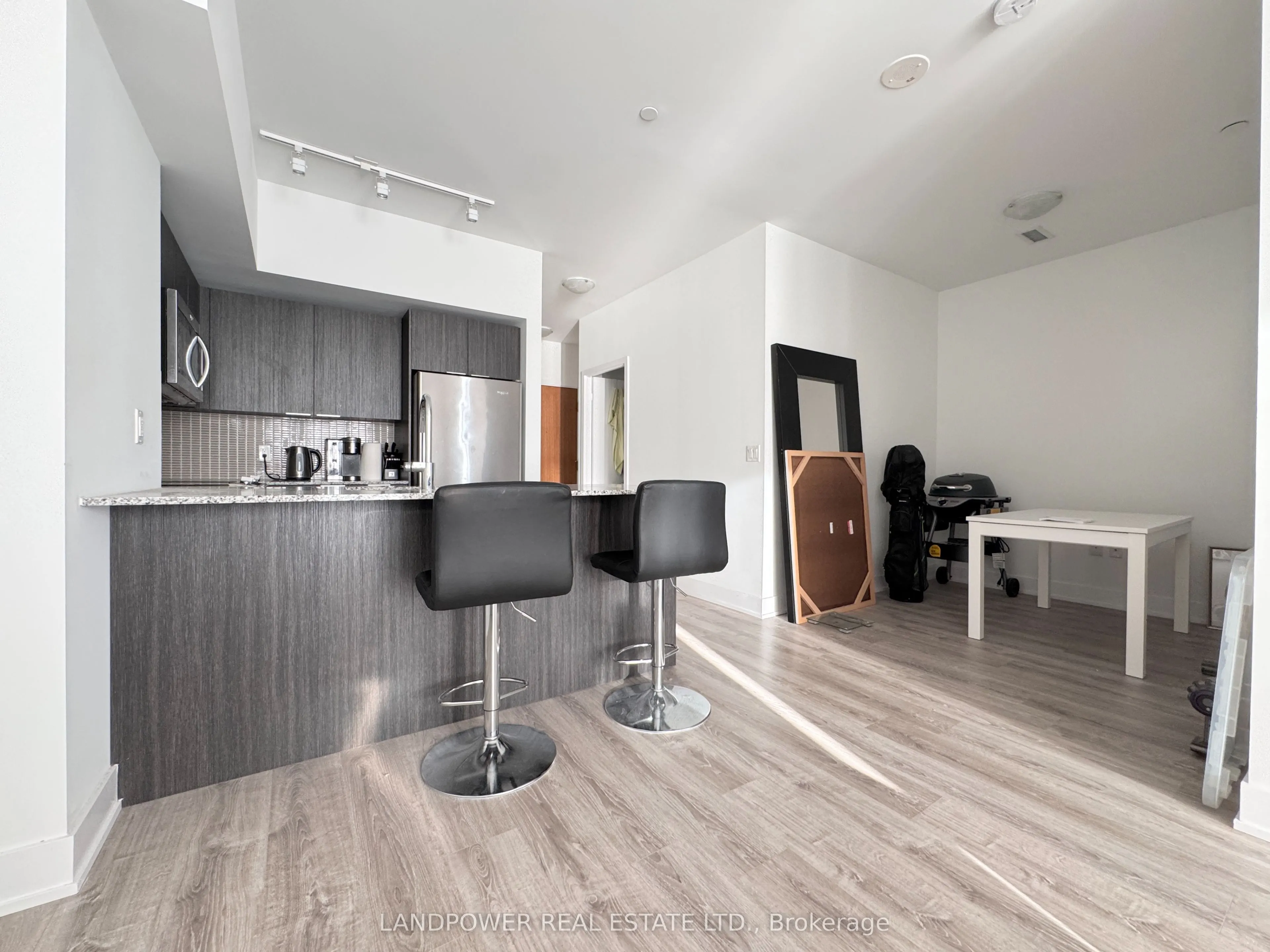 20 Shore Breeze Drive, #2808
