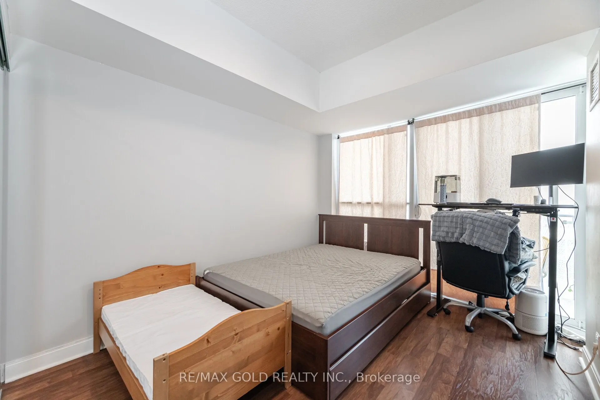 50 Absolute Avenue, #3210
