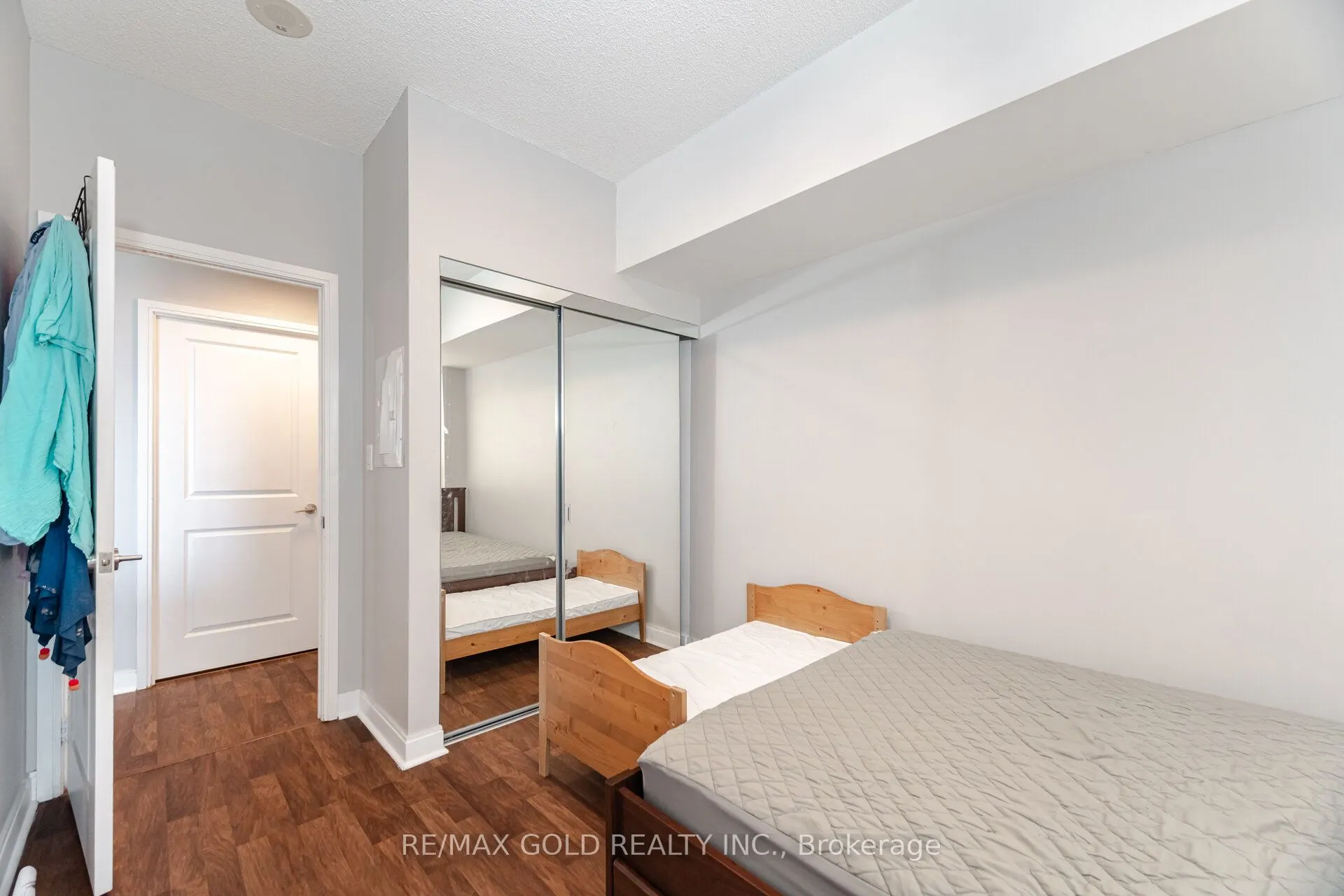 50 Absolute Avenue, #3210