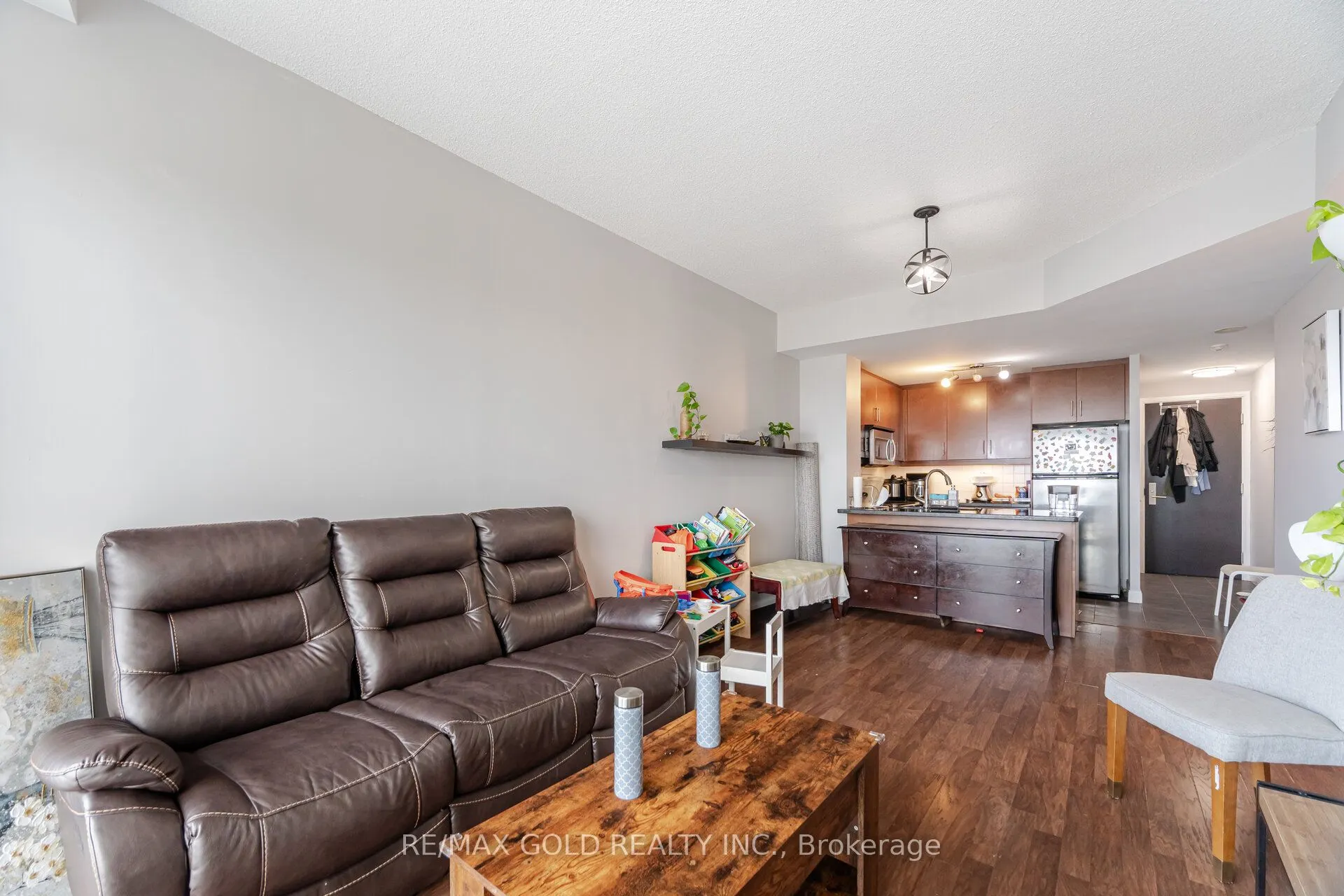 50 Absolute Avenue, #3210