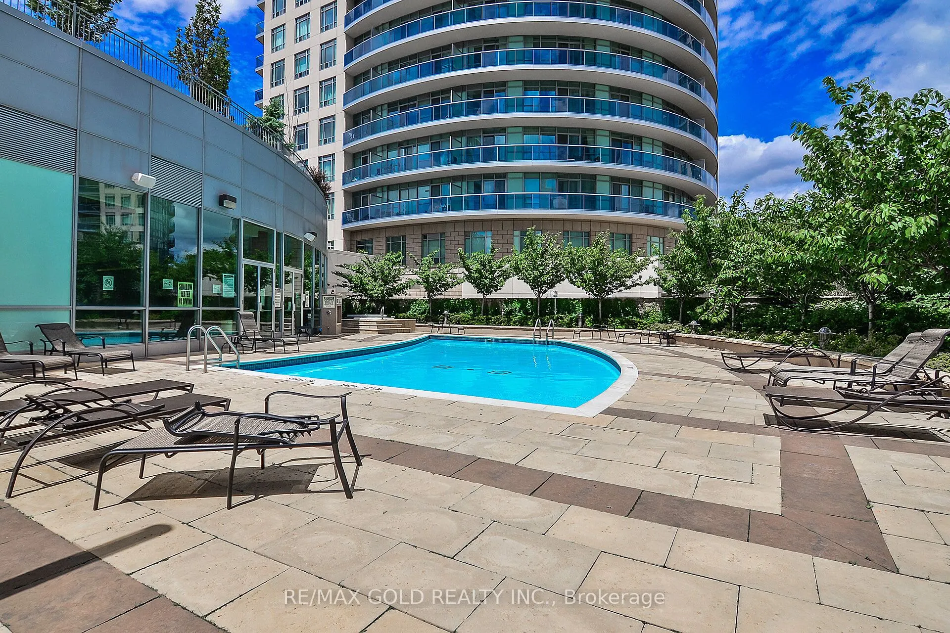 50 Absolute Avenue, #3210