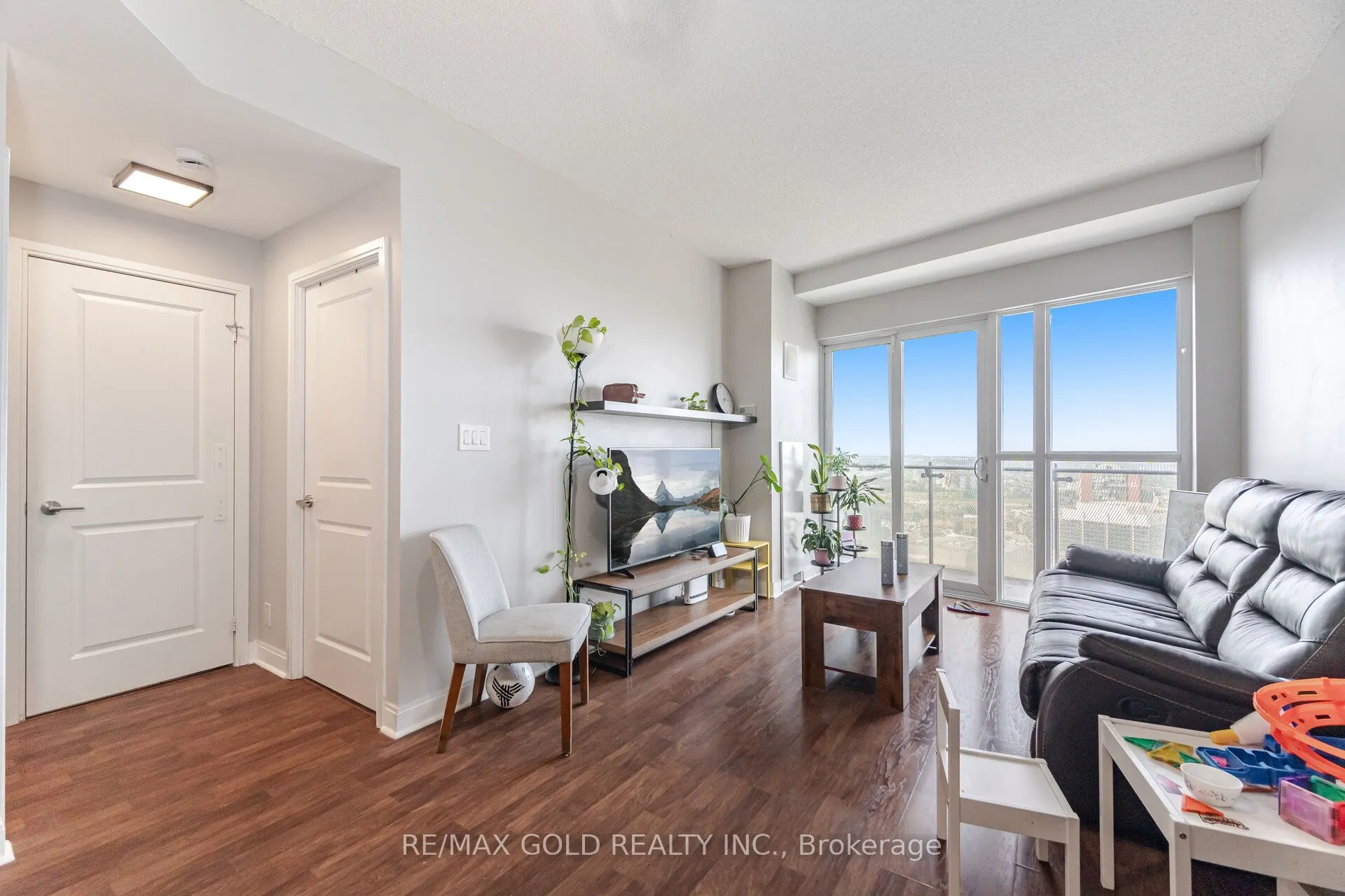 50 Absolute Avenue, #3210