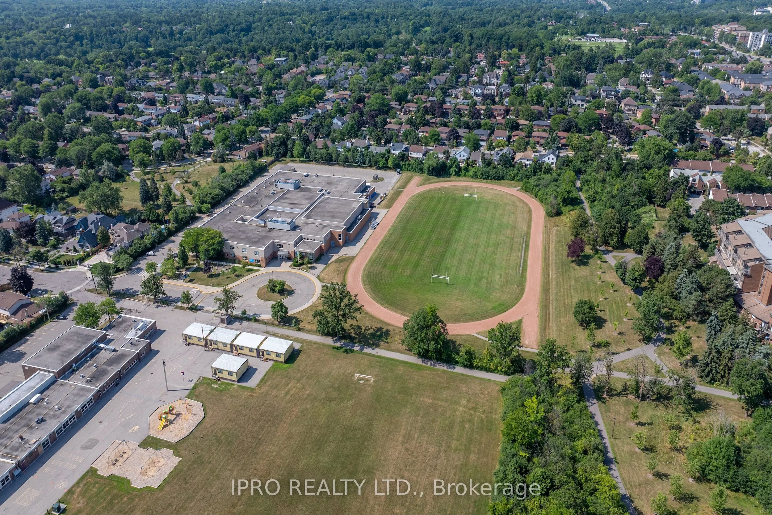 900 Dundas Street W, #14