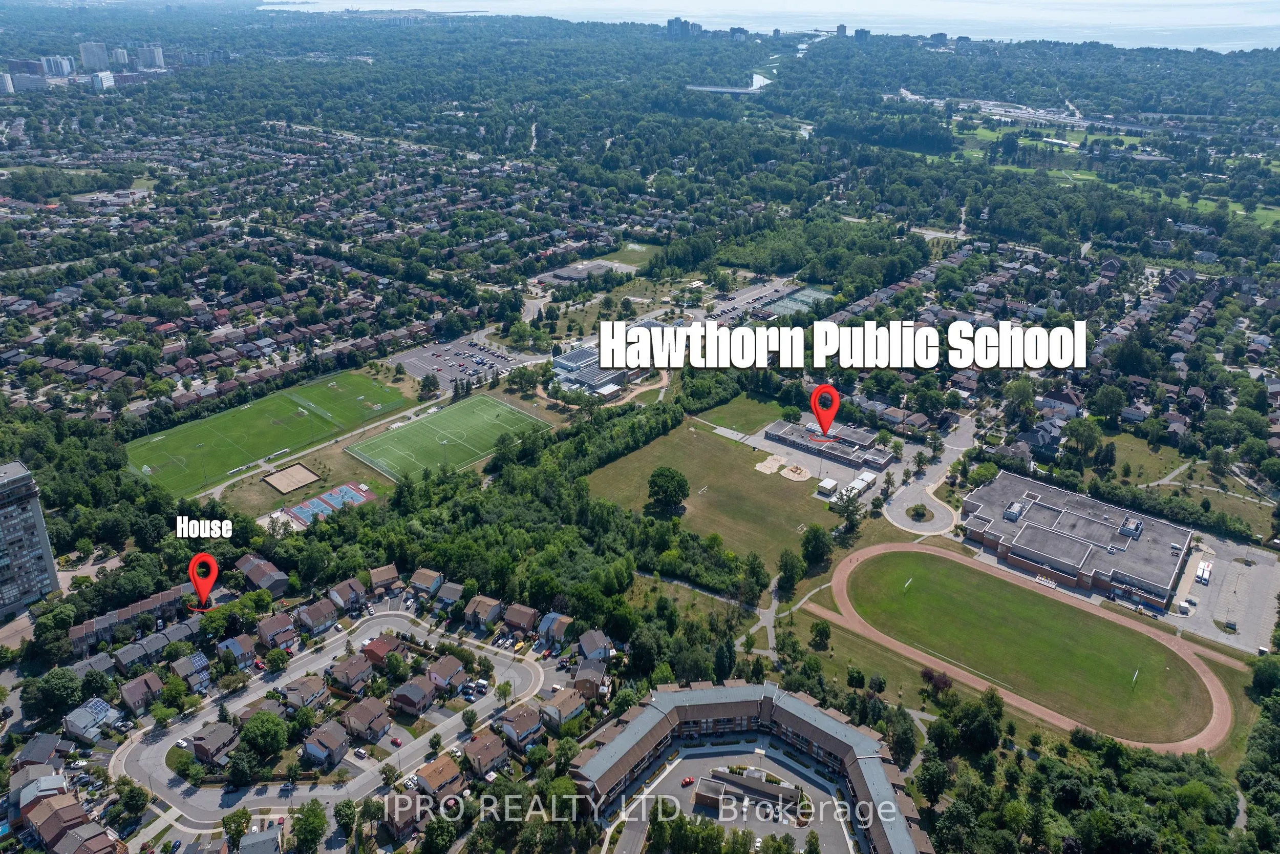 900 Dundas Street W, #14