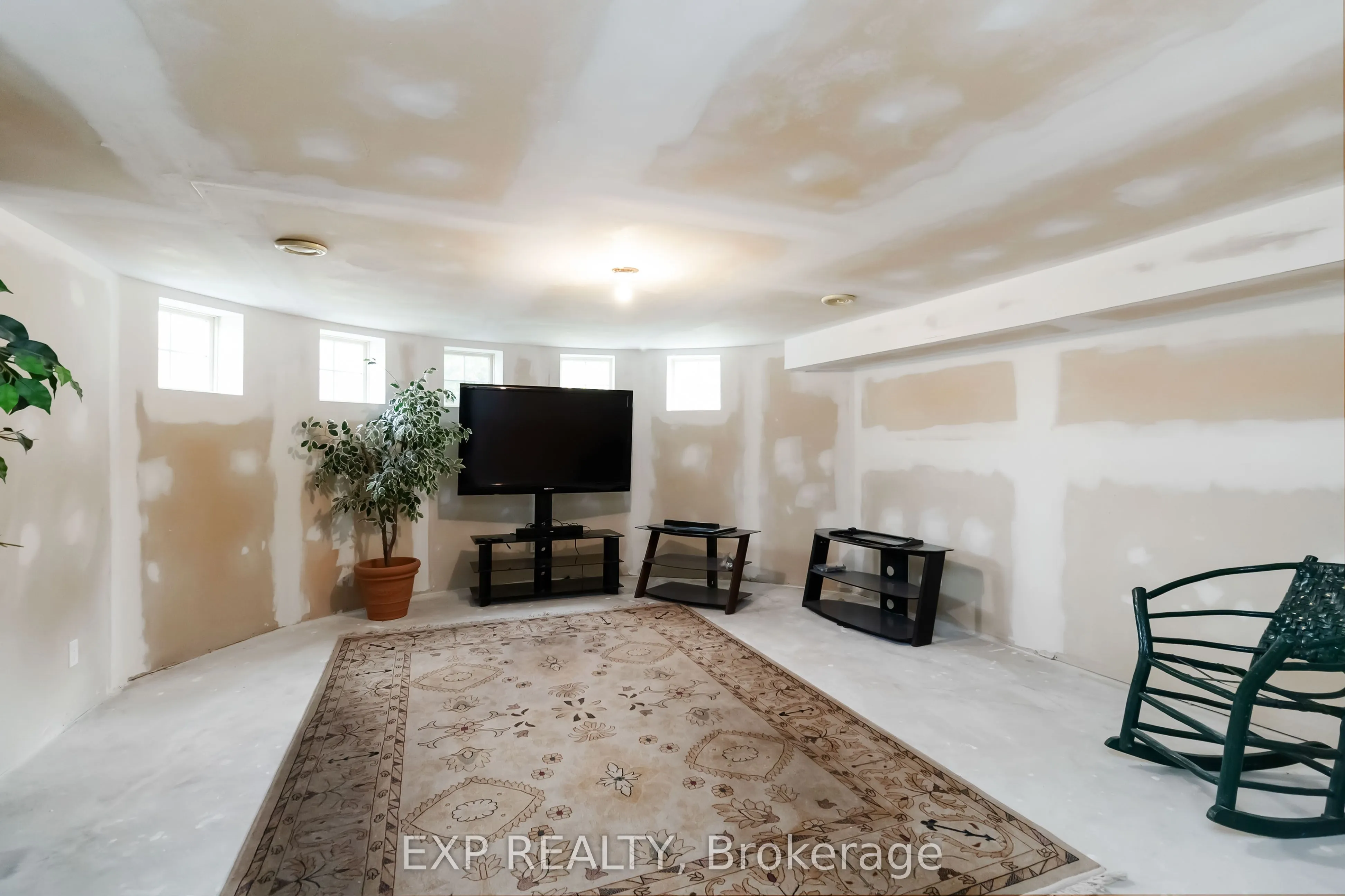 1401 Tamworth Court