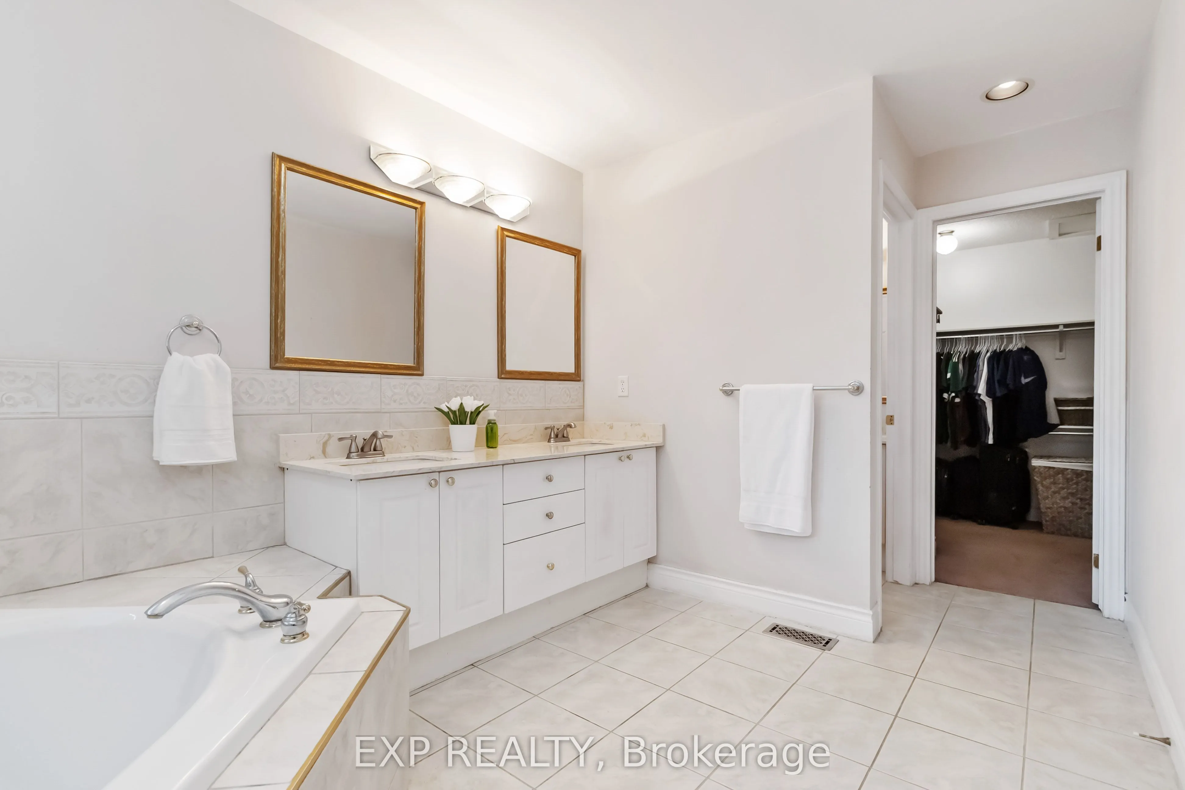 1401 Tamworth Court