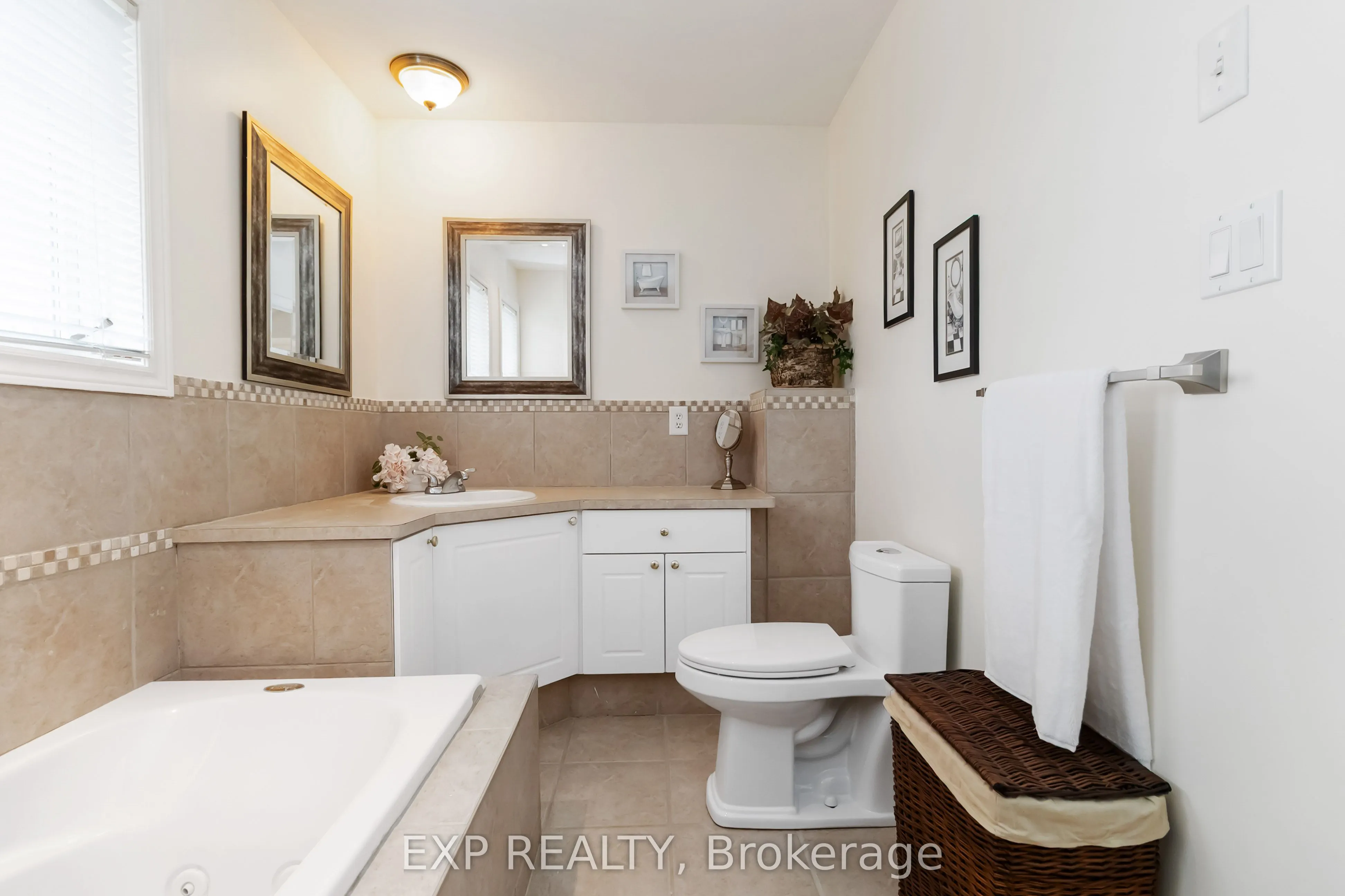 1401 Tamworth Court