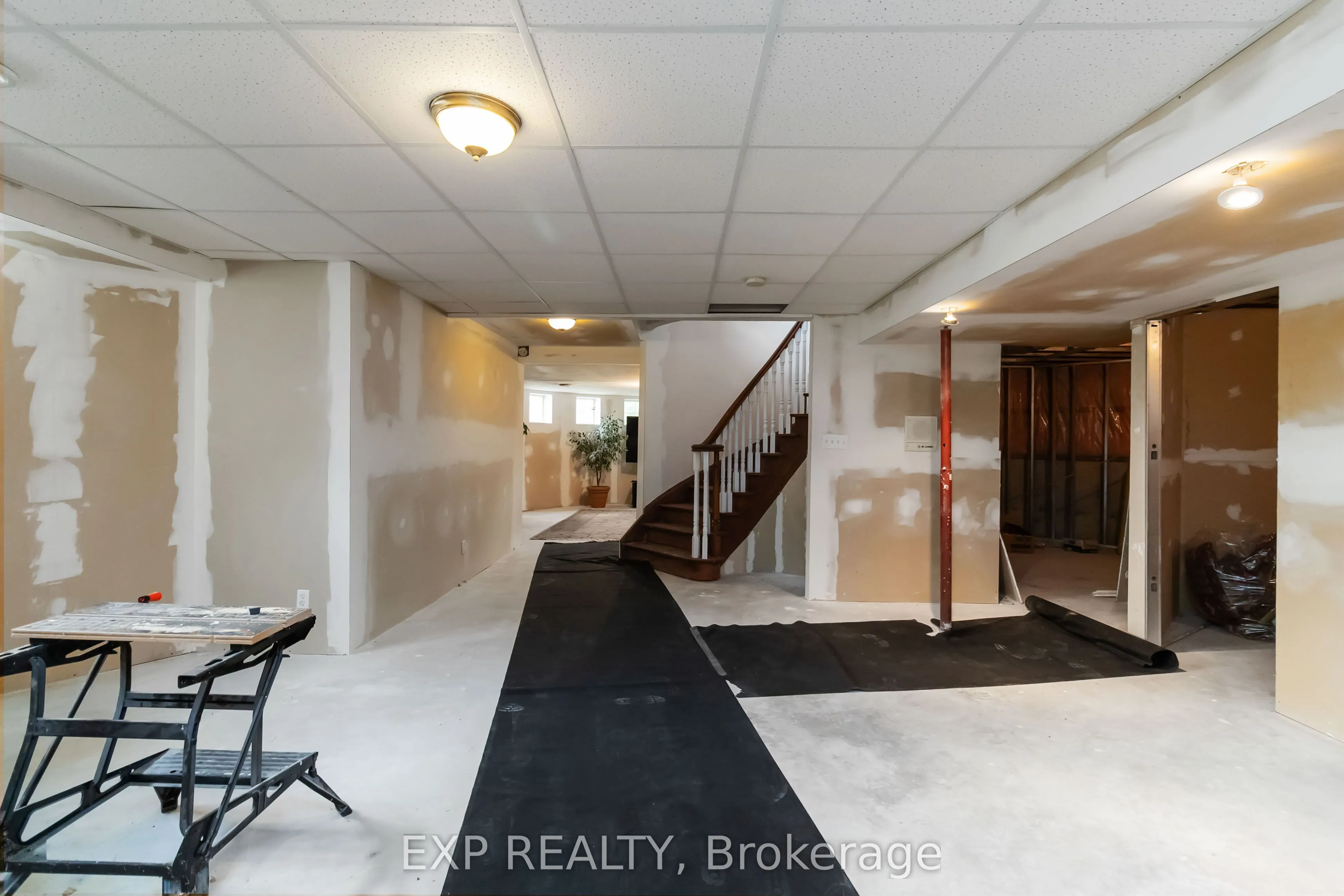 1401 Tamworth Court