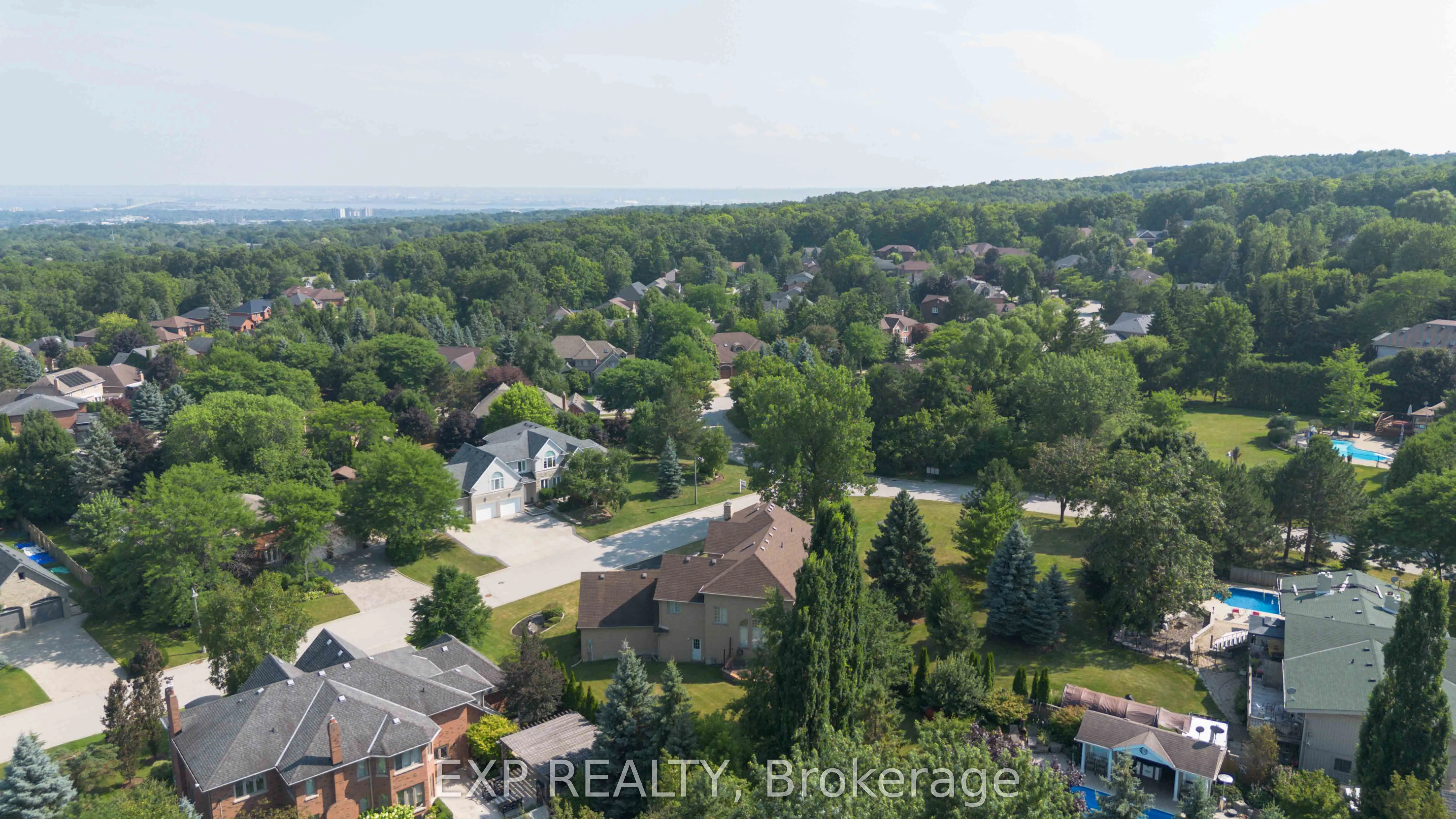 1401 Tamworth Court