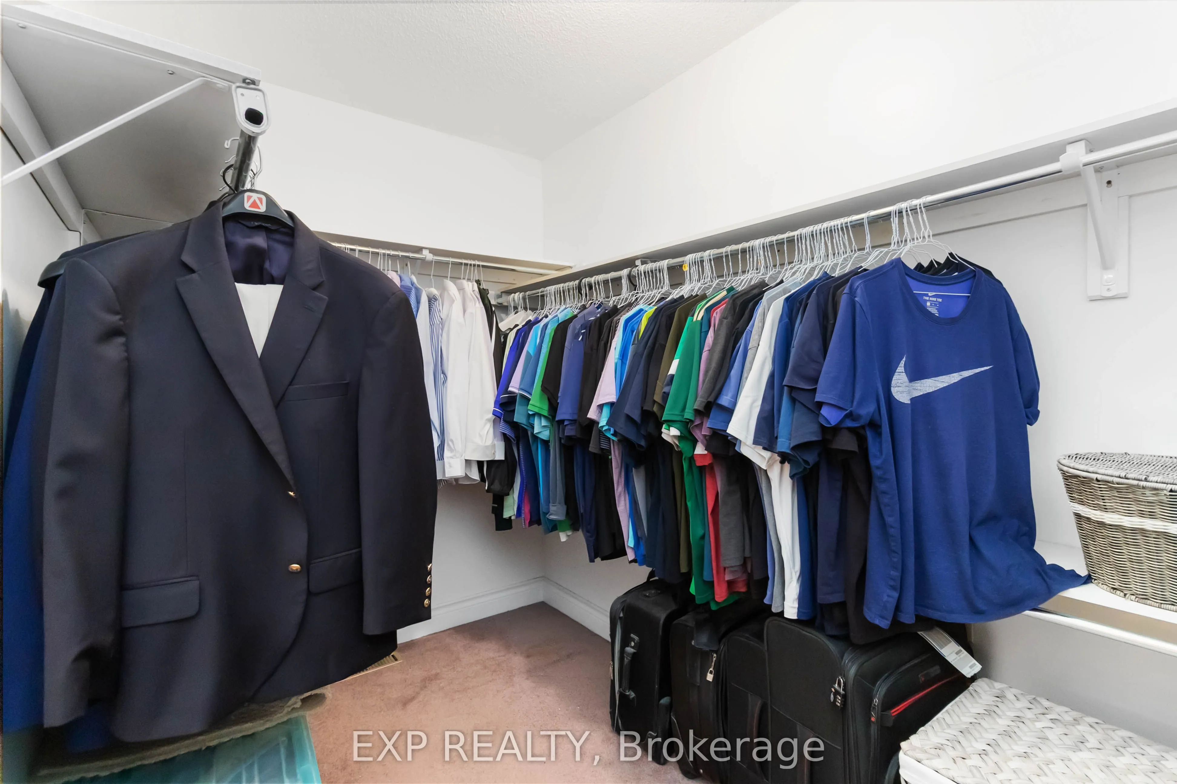 1401 Tamworth Court