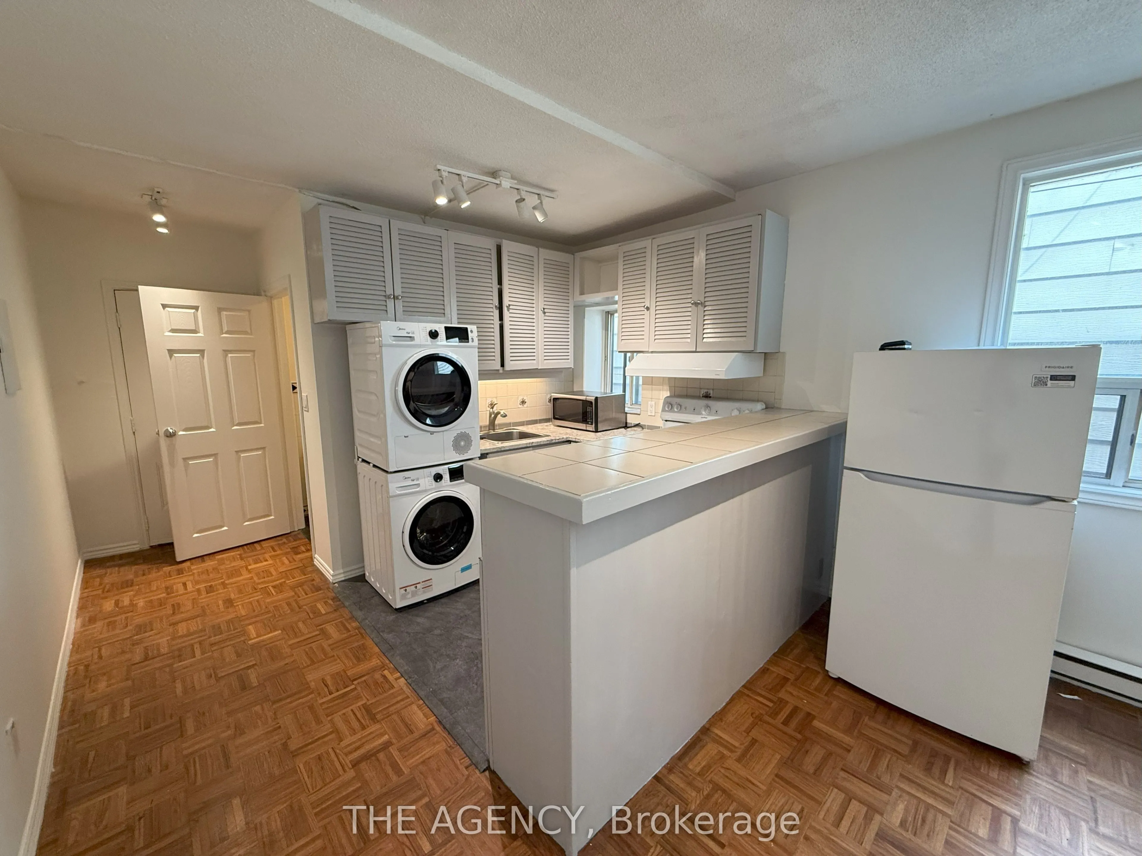 2913 Dundas Street W, #2A