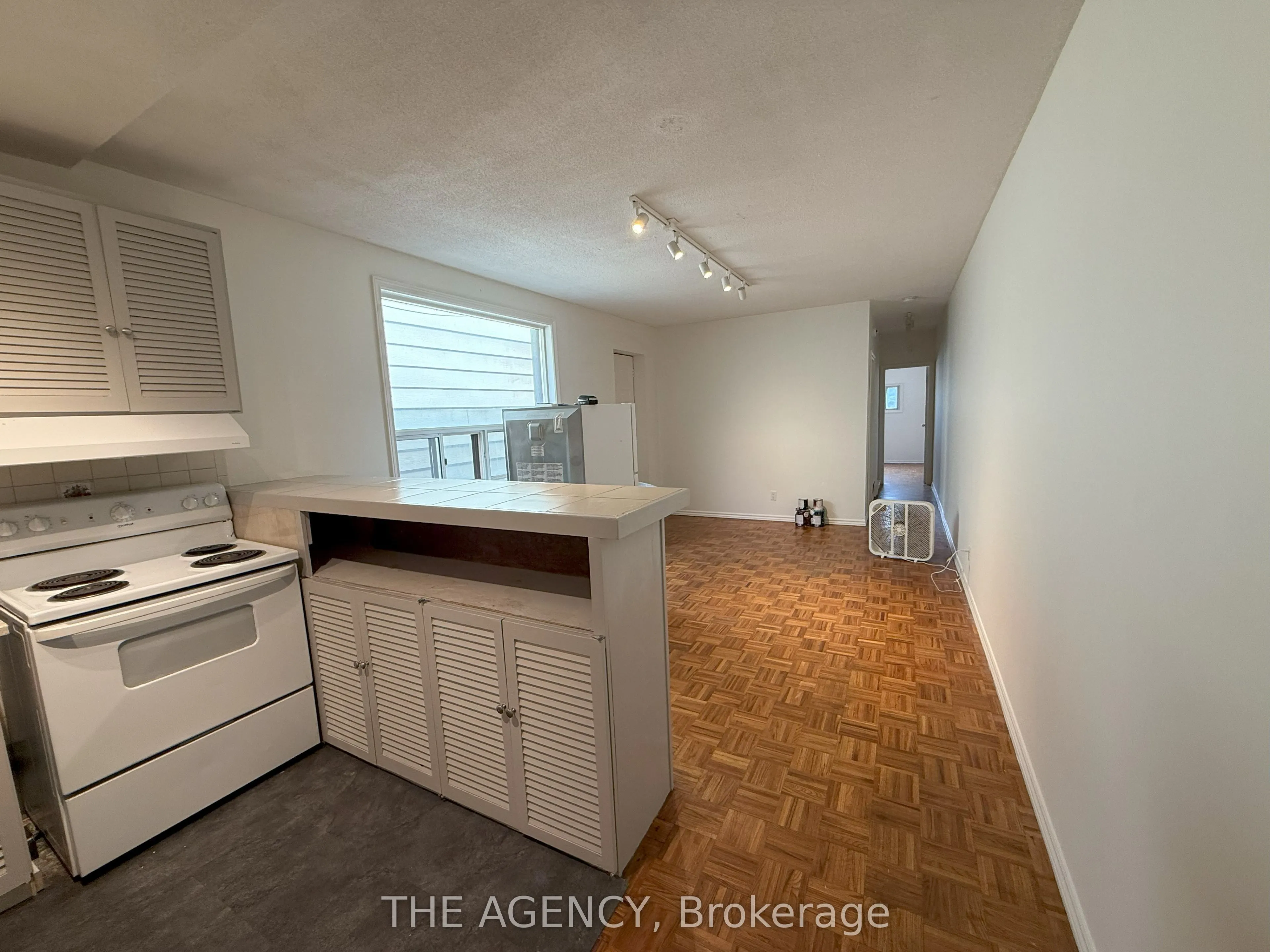 2913 Dundas Street W, #2A